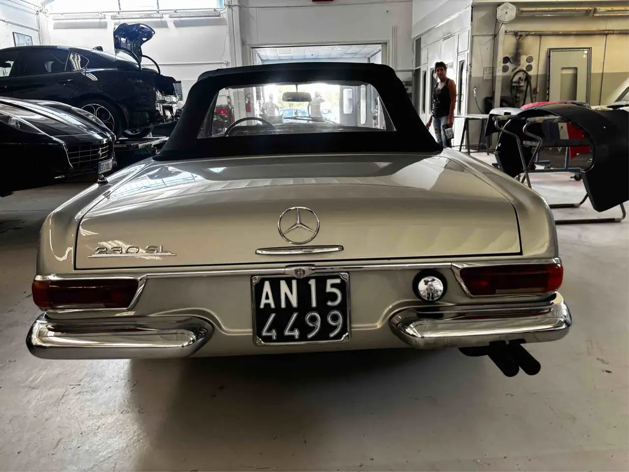 Mercedes-Benz SL 230 pagoda, foto 6
