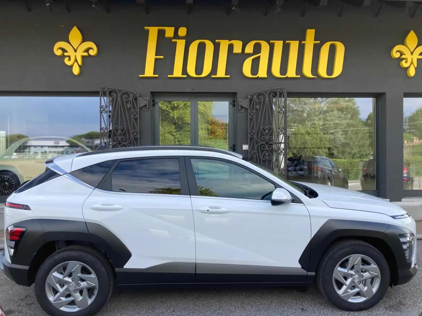 Hyundai KONA 1.0 T-GDI Hybrid 48V iMT XLine Plus Bianco - 2