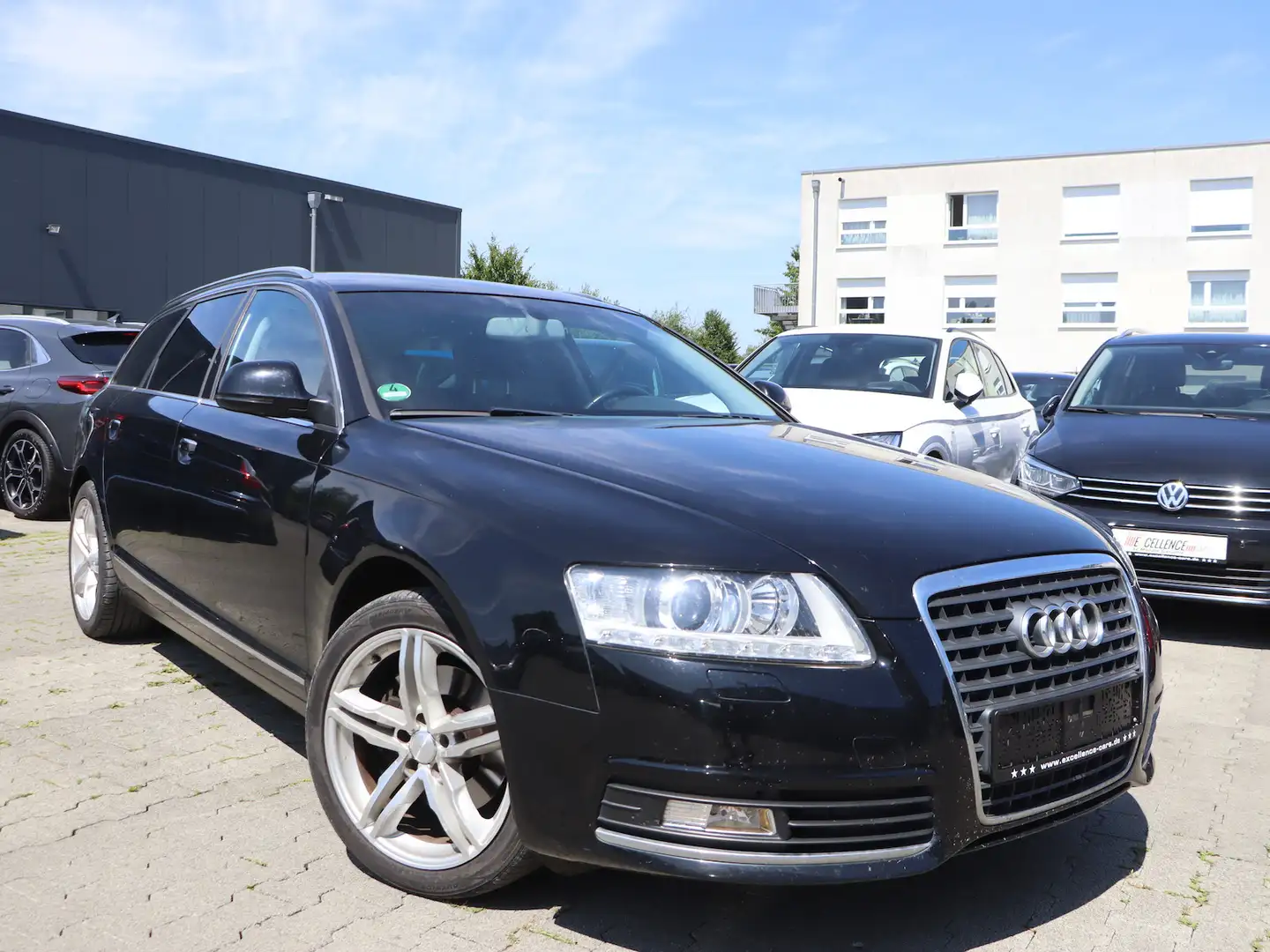 Audi A6 Avant 2.0 TDI BUSINESS / BI-XENON / NAVI-MMI Schwarz - 1