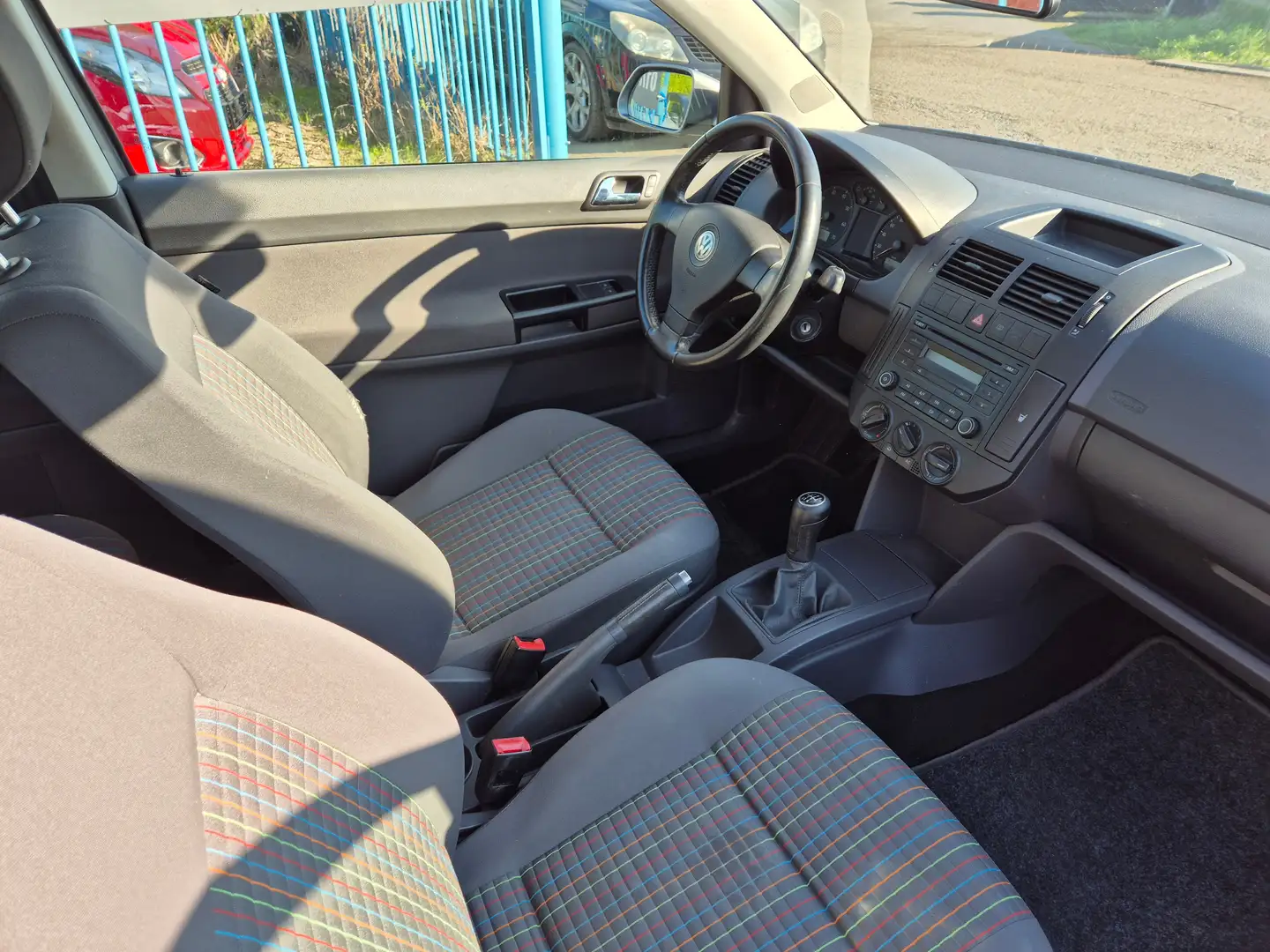 Volkswagen Polo Trendline Grau - 2