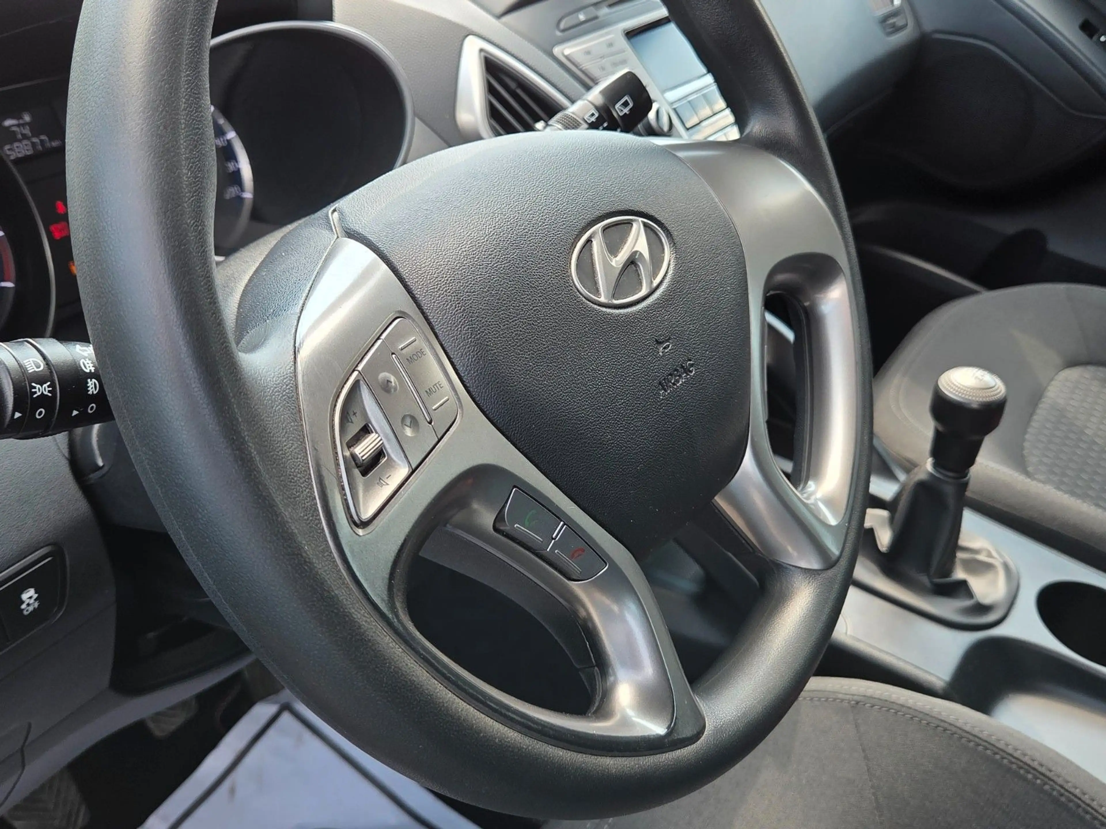 Hyundai iX35 2.0 Comfort 2WD*AHK*02/2028*KLIMA*ALLWETTER — photo 20