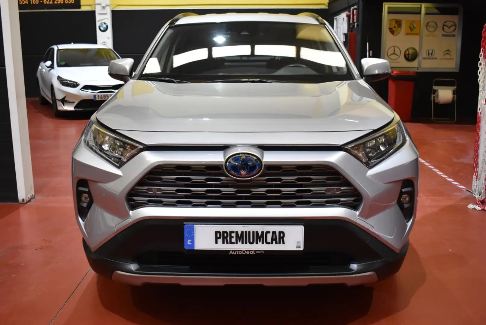 Toyota RAV 4 2.5 hybrid 2WD Luxury Grau - 2
