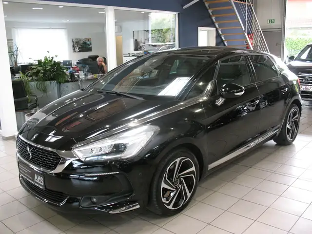 DS Automobiles DS 5
