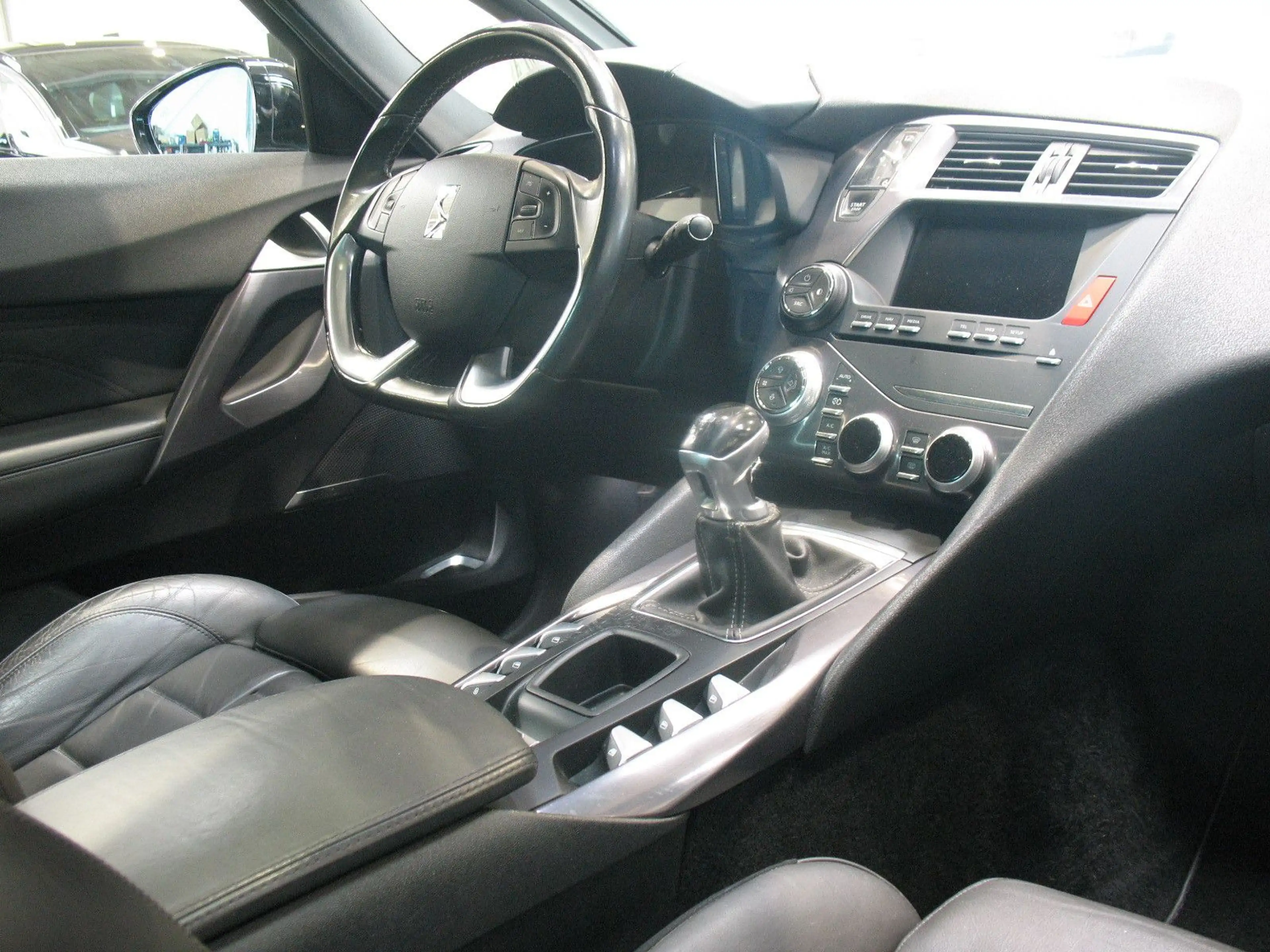 DS Automobiles DS 5 BlueHDi 150 *XENON*NAVI*KLIMA*BLUETOOTH* — photo 8