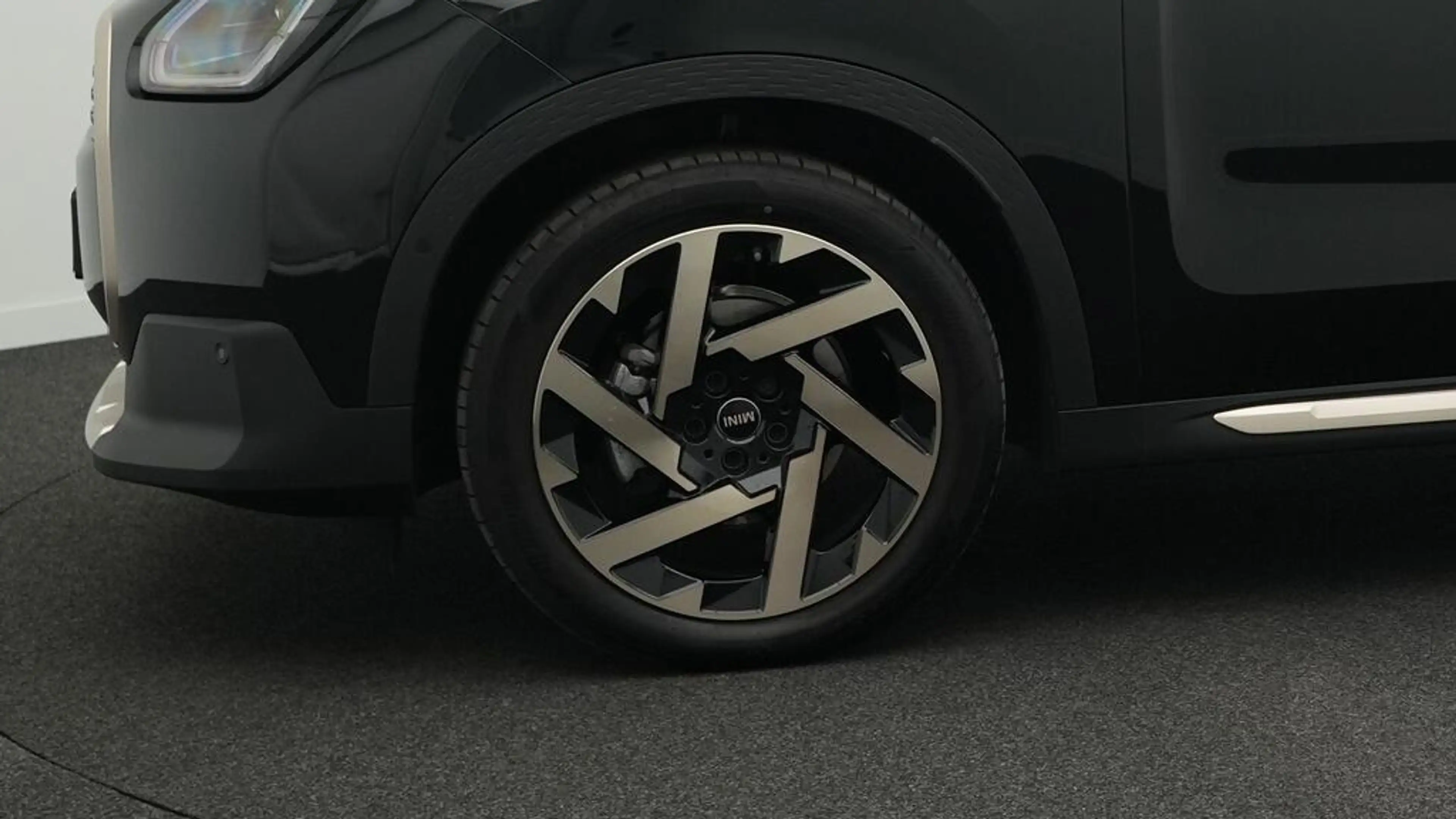 MINI Countryman D Favoured Trim — photo 11