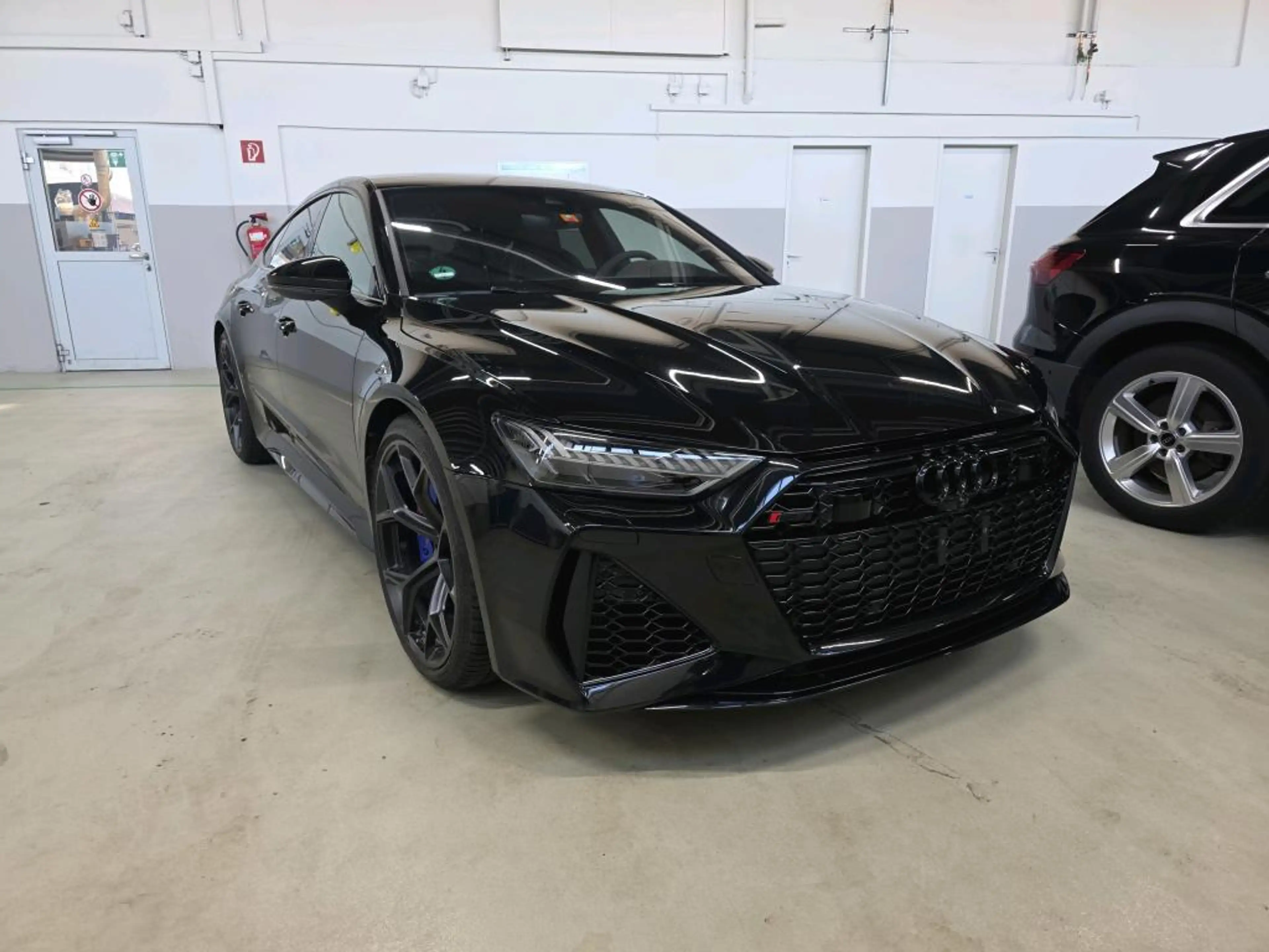 Audi RS7 PERFORMANCE LSR/ACC/HuD/PANO/RS-AGA+/KERAMIK — photo 7