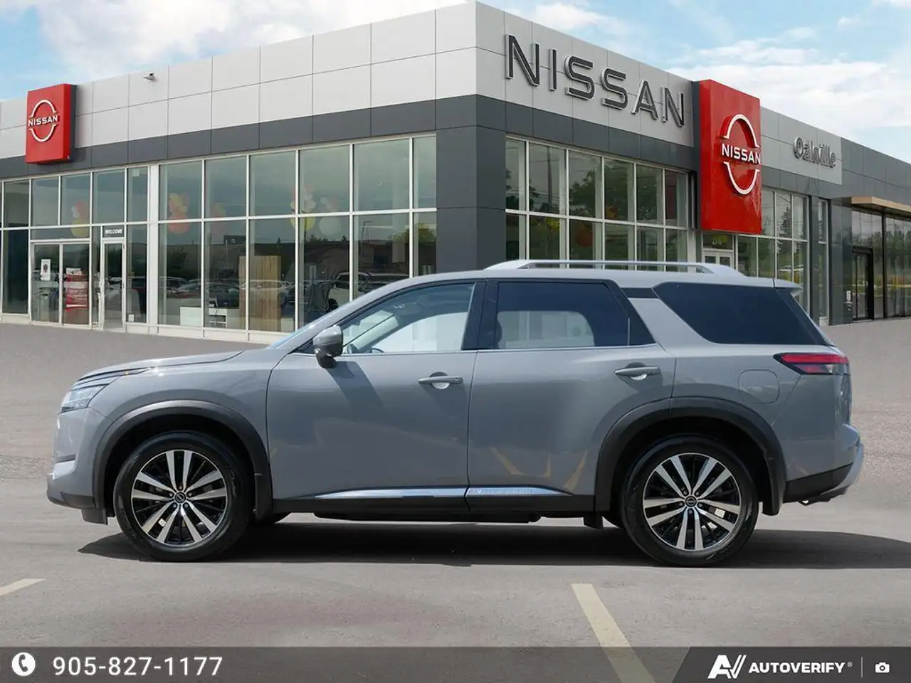 Nissan Pathfinder снимка Nissan Pathfinder