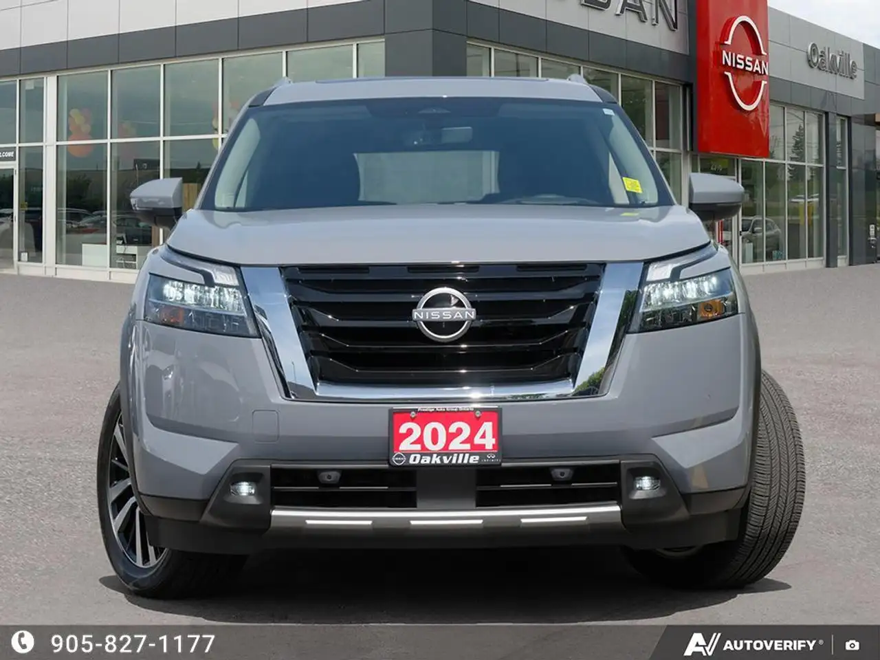 Nissan Pathfinder снимка Nissan Pathfinder
