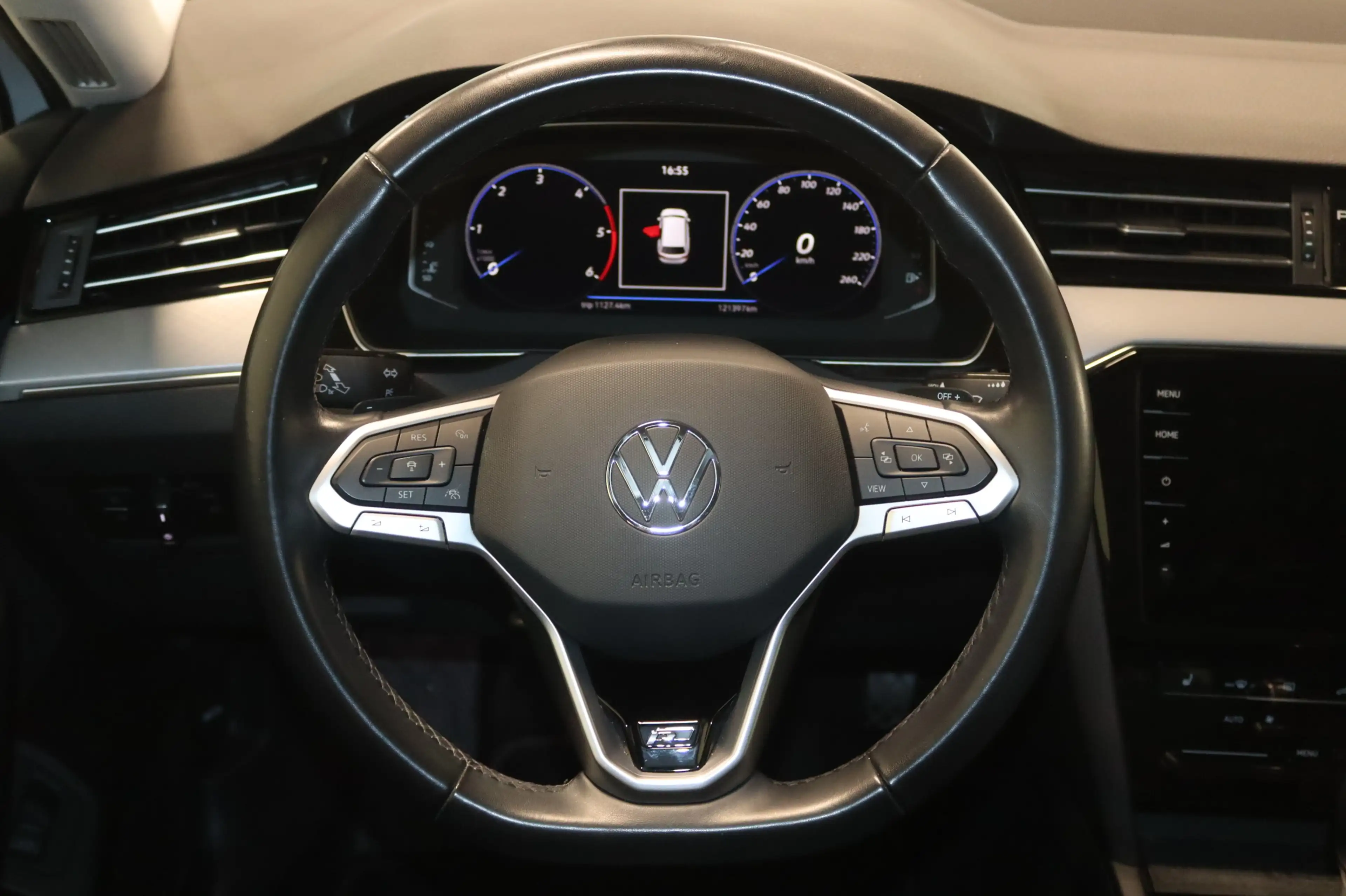 Volkswagen Passat 2.0 TDI R-Line 4M.-VIRT.-NAV-IQ-H K-AHK- — photo 6