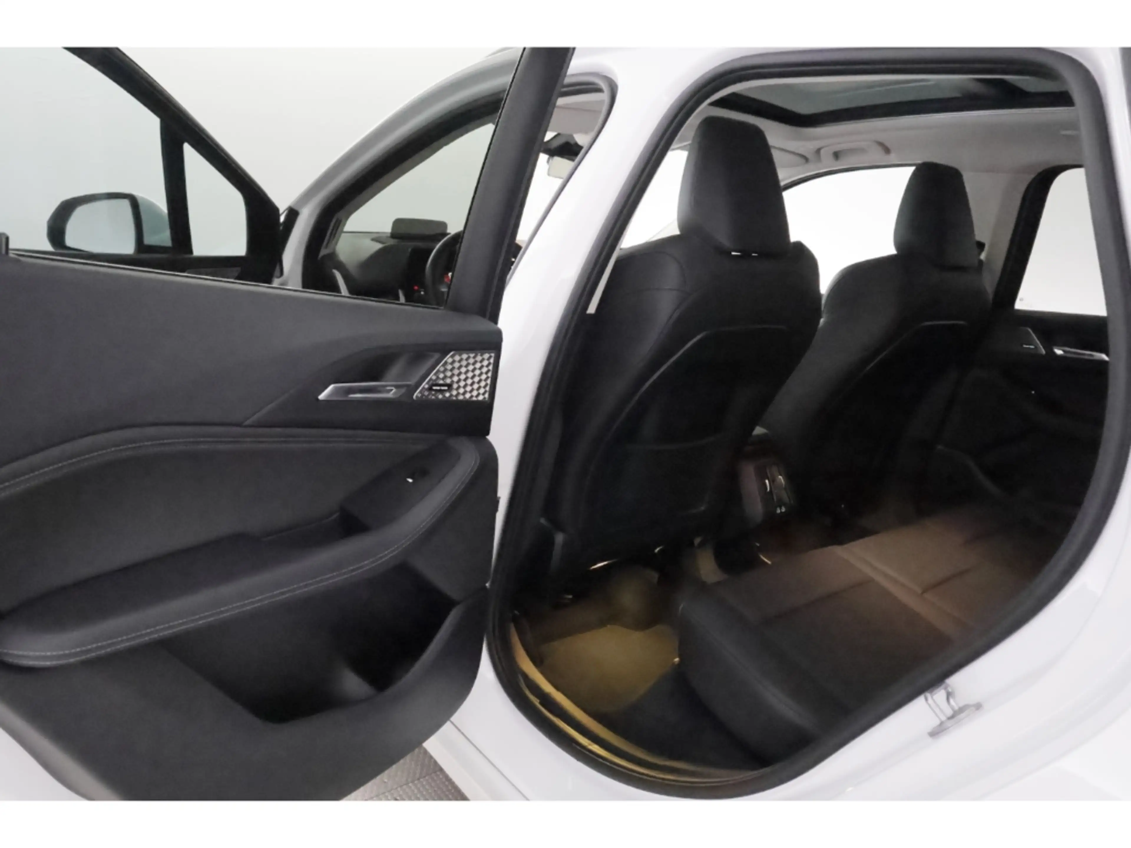 BMW 220 Active Tourer Steptronic Luxury Line+PANO — photo 21