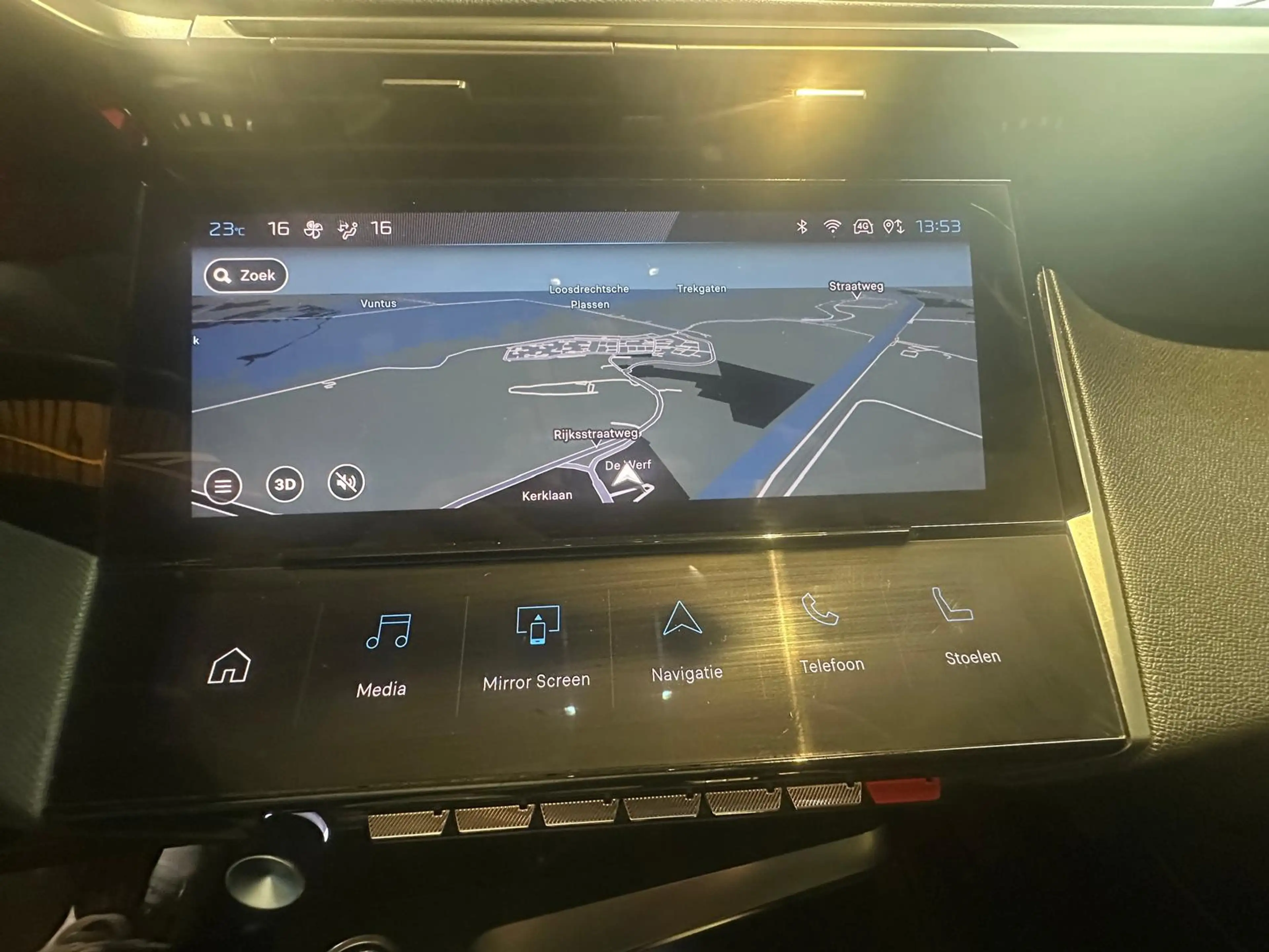 Peugeot 308 1.2 PureTech Allure Pack Business — photo 10