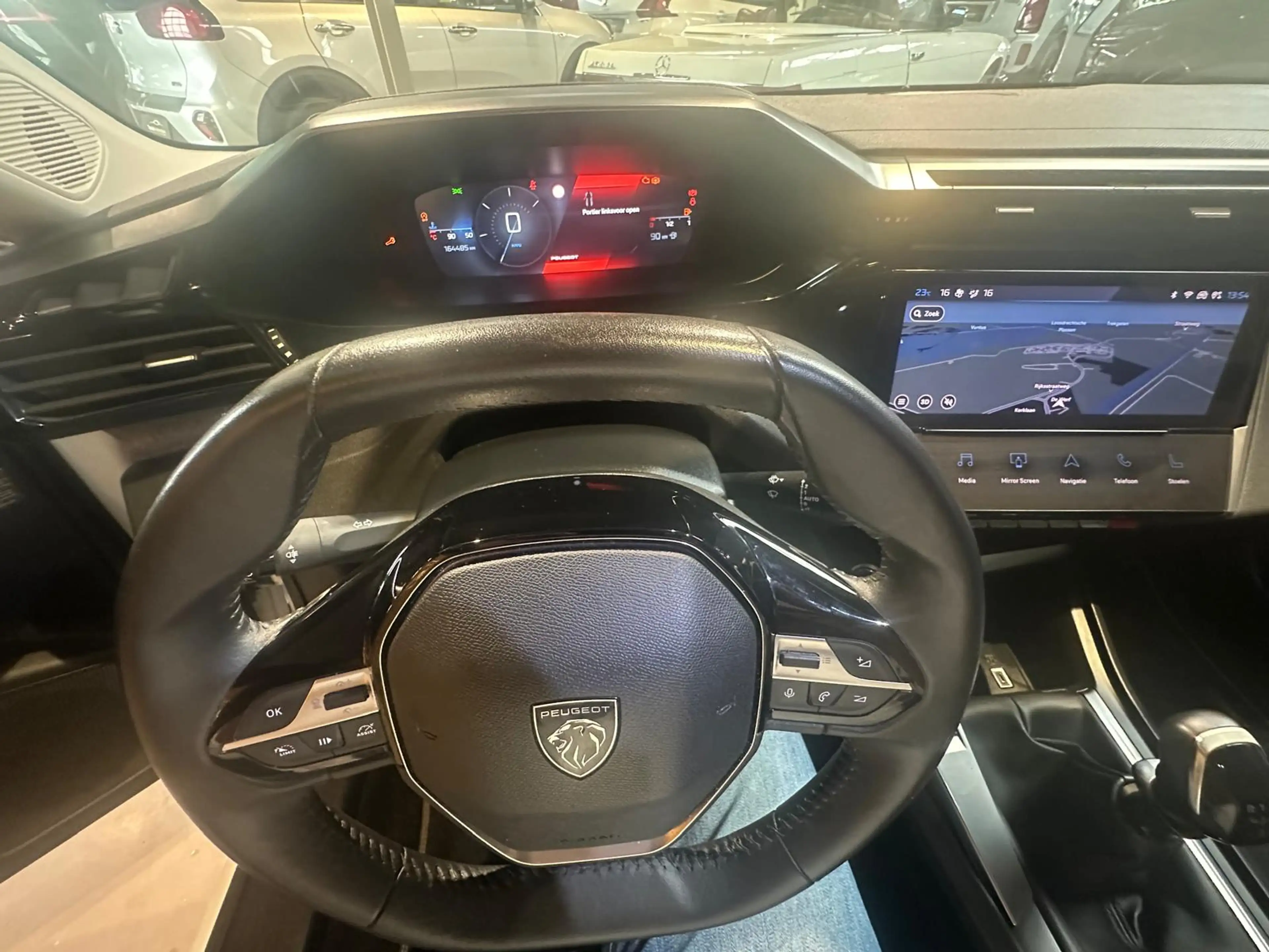 Peugeot 308 1.2 PureTech Allure Pack Business — photo 11