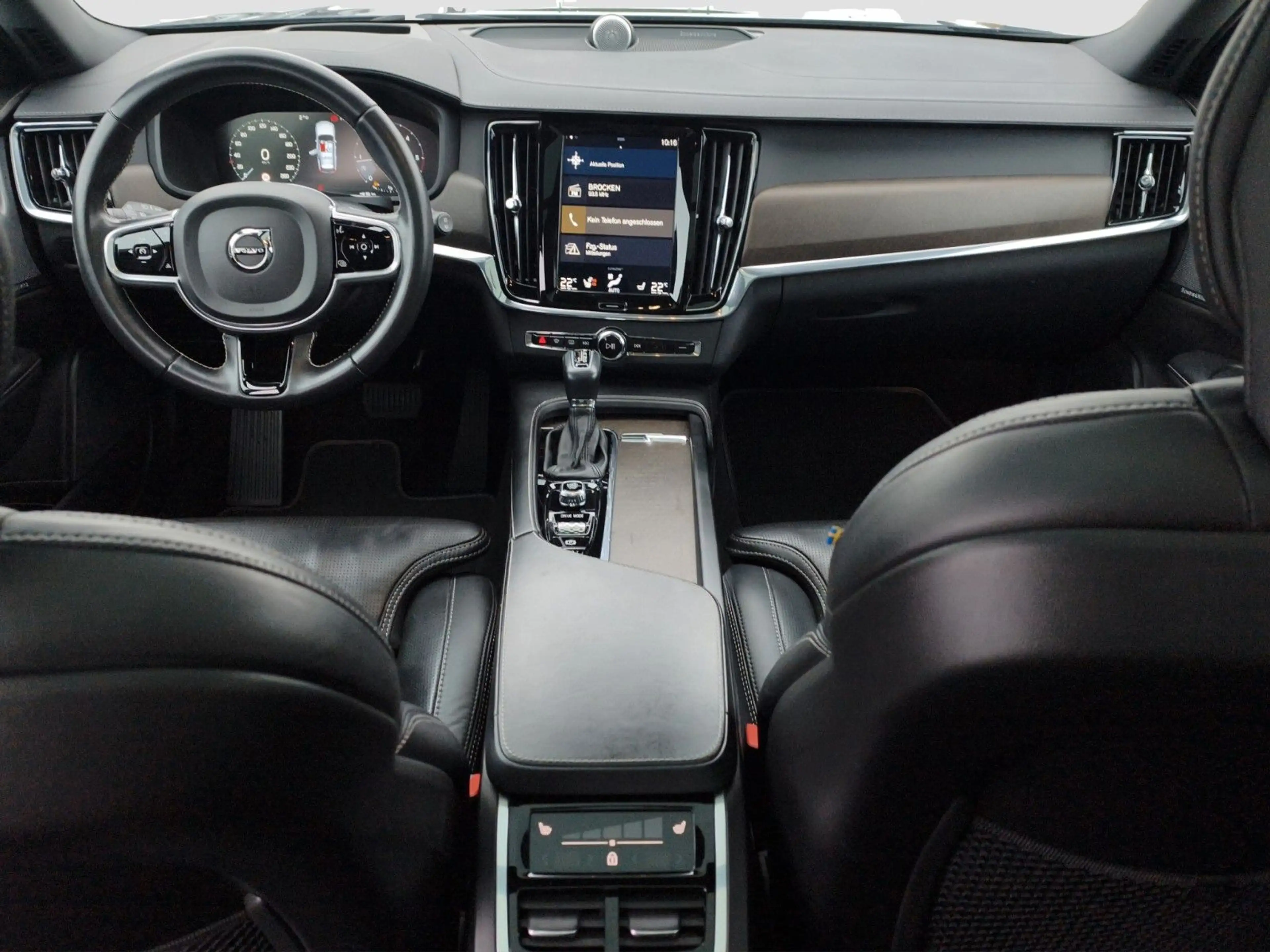 Volvo V90 Cross Country V90 D5 Cross Country Pro AWD — photo 12
