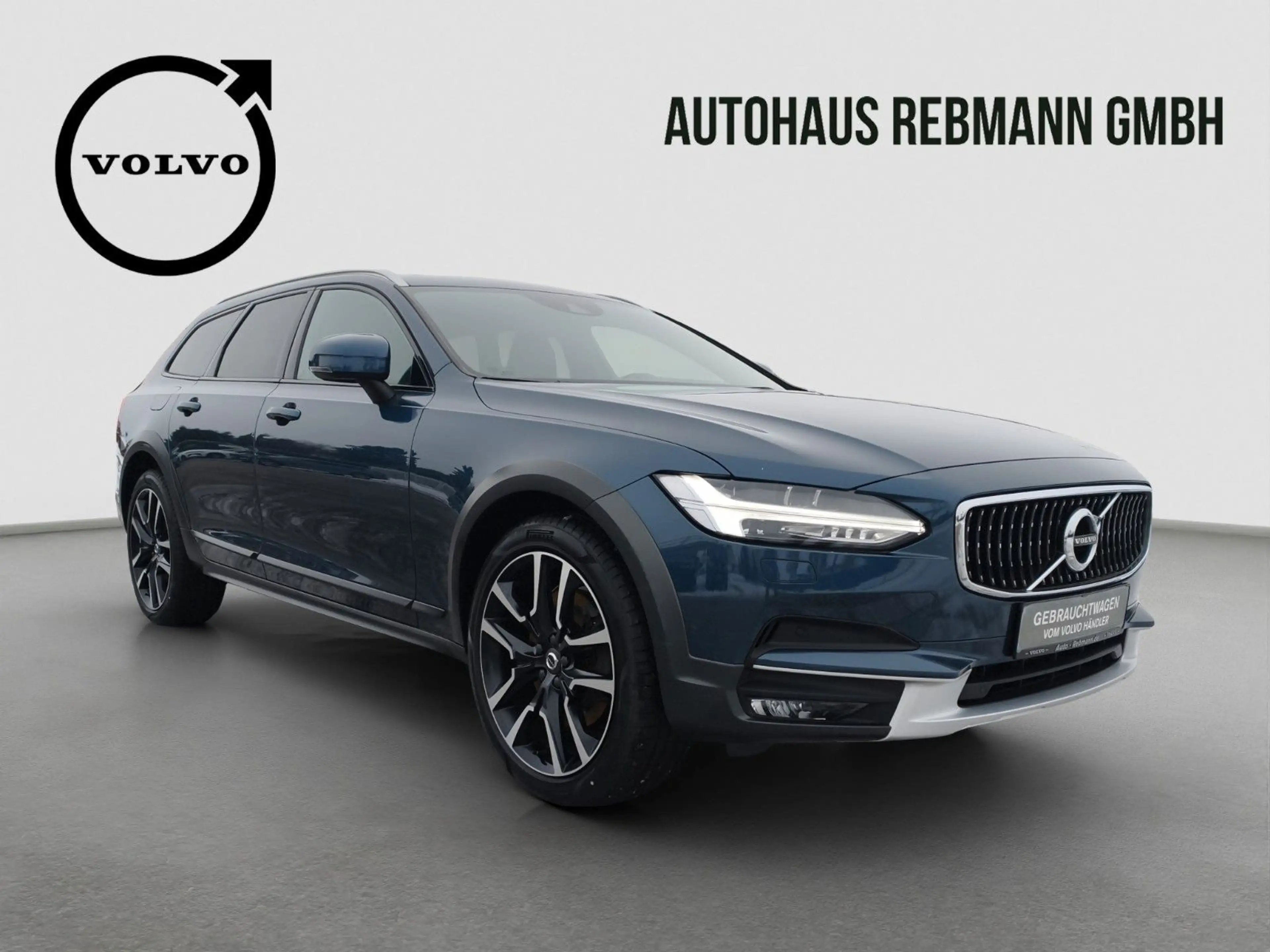 Volvo V90 Cross Country V90 D5 Cross Country Pro AWD — photo 8