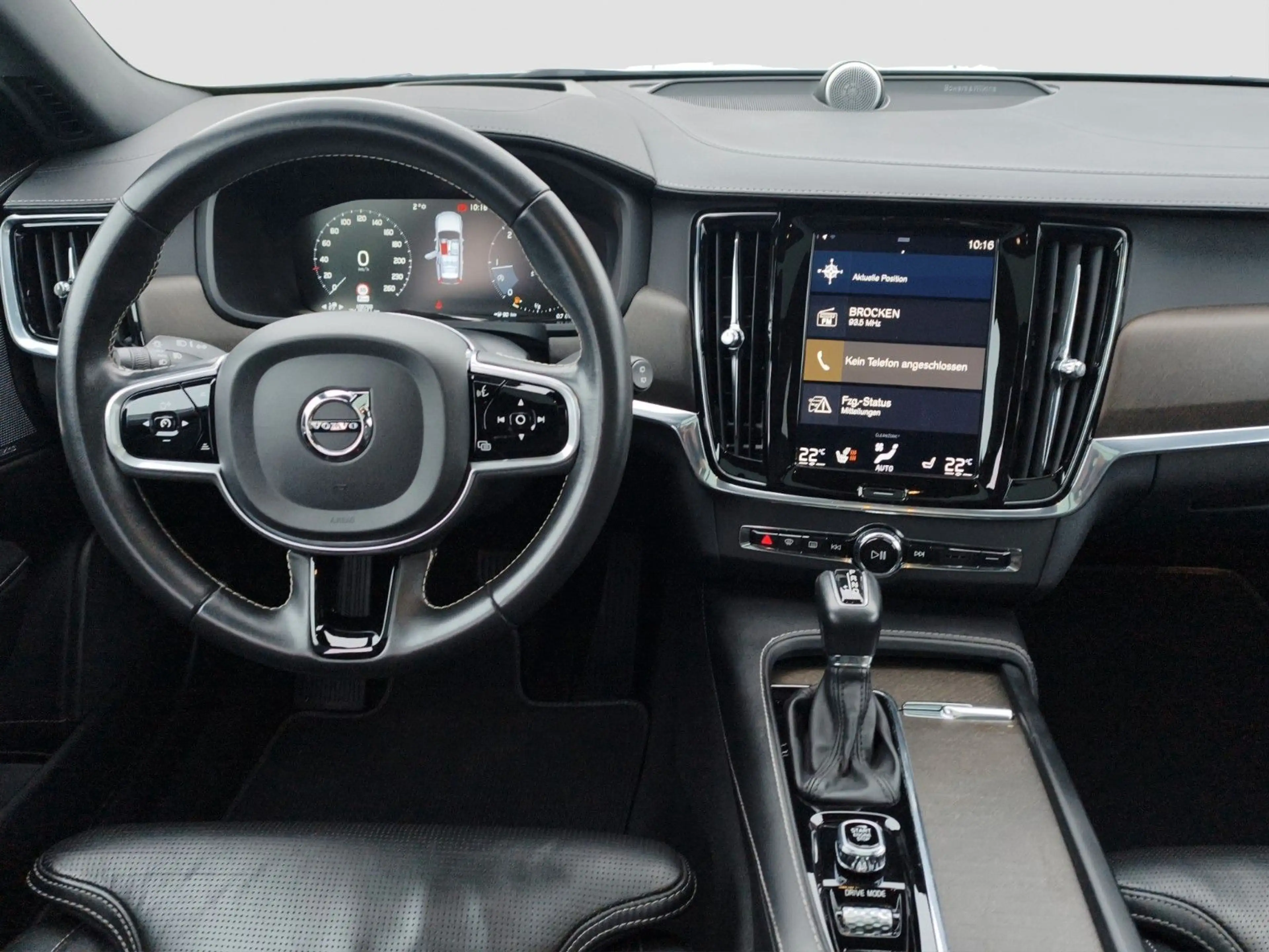 Volvo V90 Cross Country V90 D5 Cross Country Pro AWD — photo 10