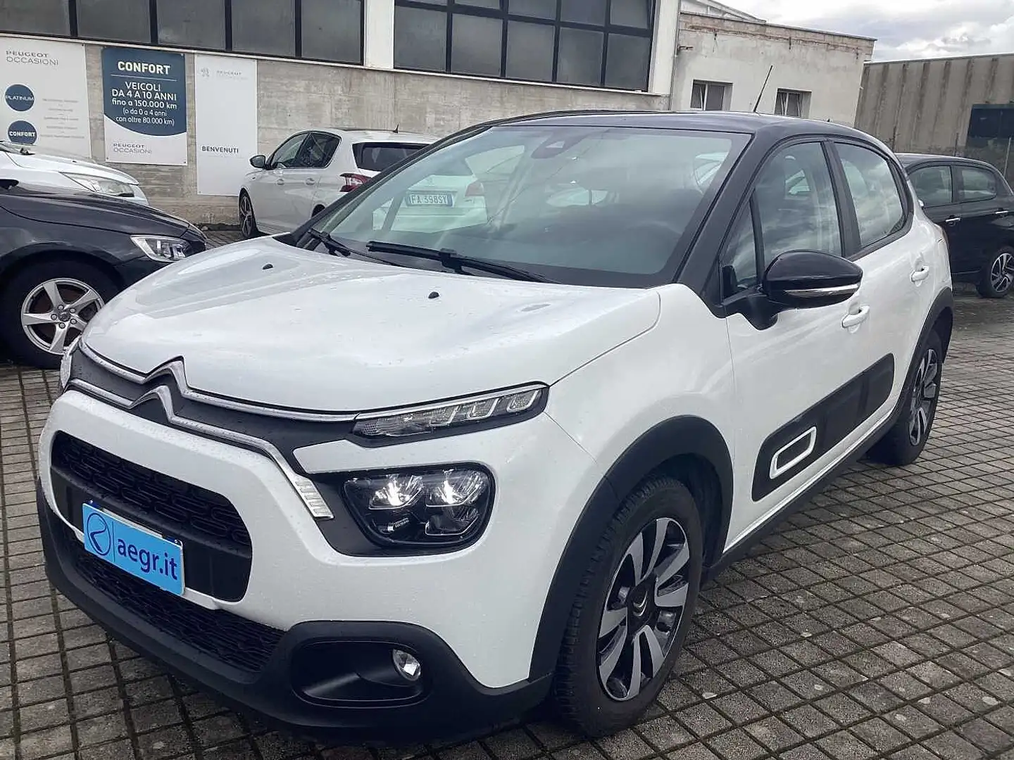 Citroen C3 3ª serie PureTech 110 S&S EAT6 Shine Weiß - 1