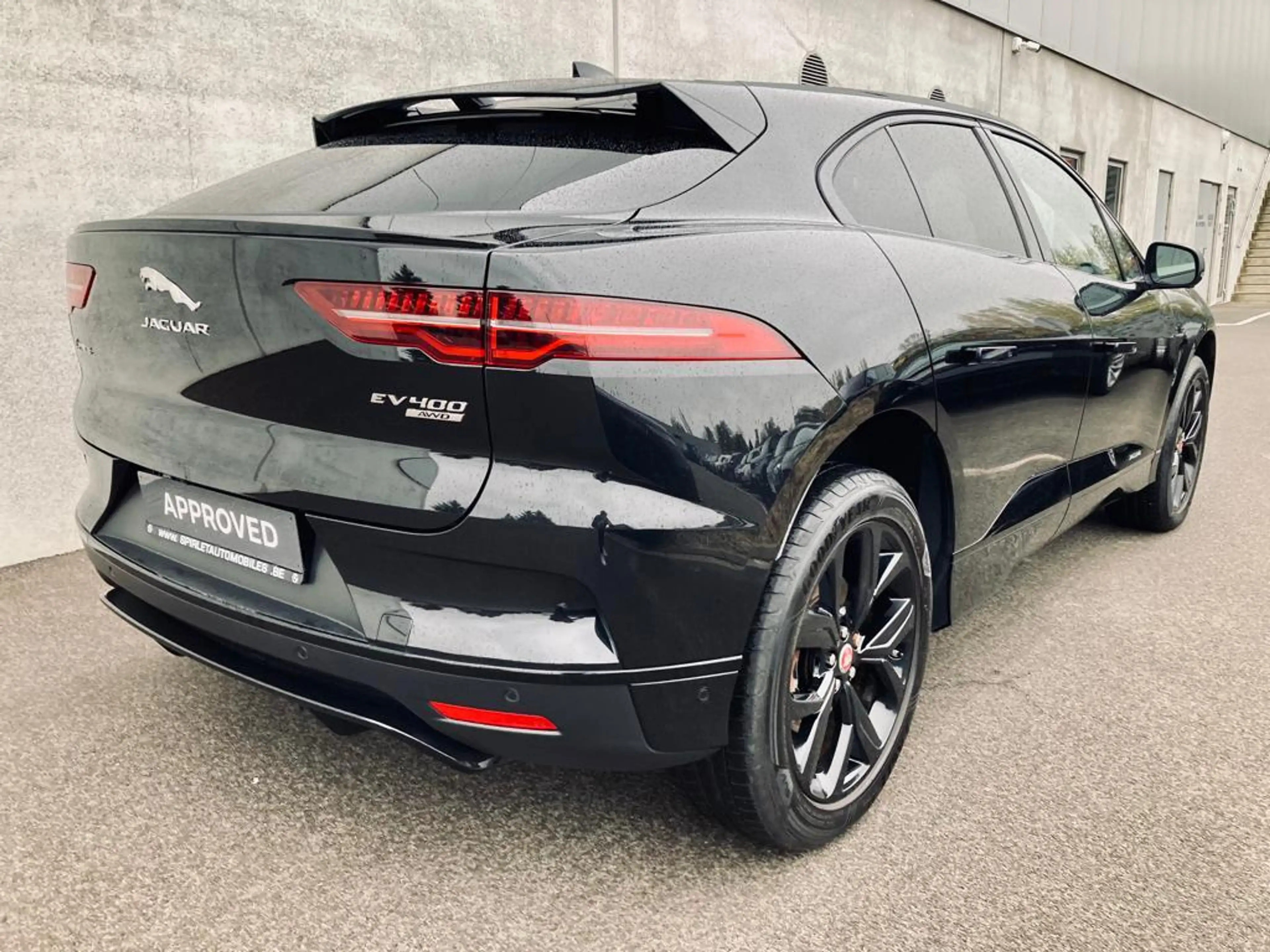 Jaguar I-Pace HSE-Approved 24 mois-disponibl — photo 2