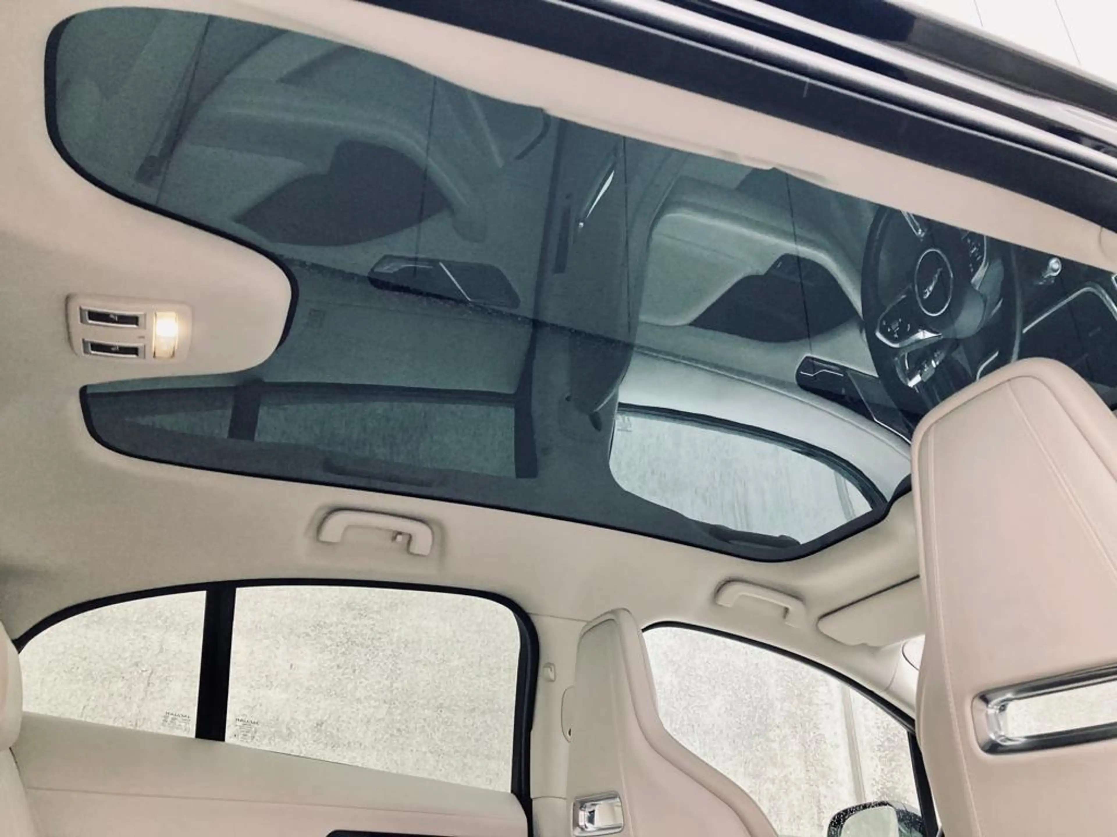 Jaguar I-Pace HSE-Approved 24 mois-disponibl — photo 13
