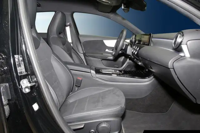 Mercedes-Benz A-Class view 6