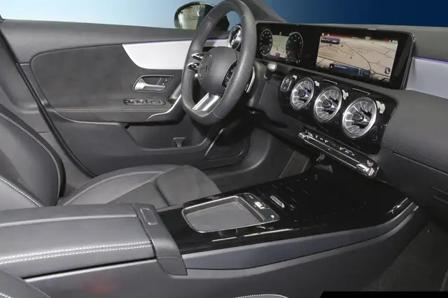 Mercedes-Benz A-Class view 8
