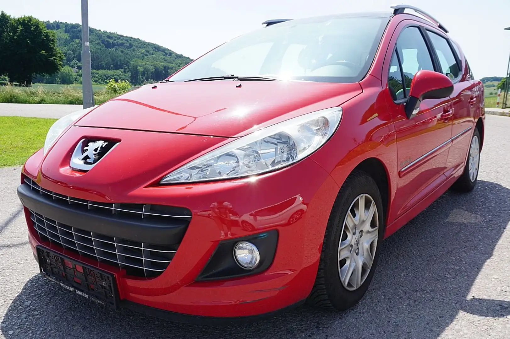 Peugeot 207 SW Active 1,4 16V VTi 100 Rot - 2