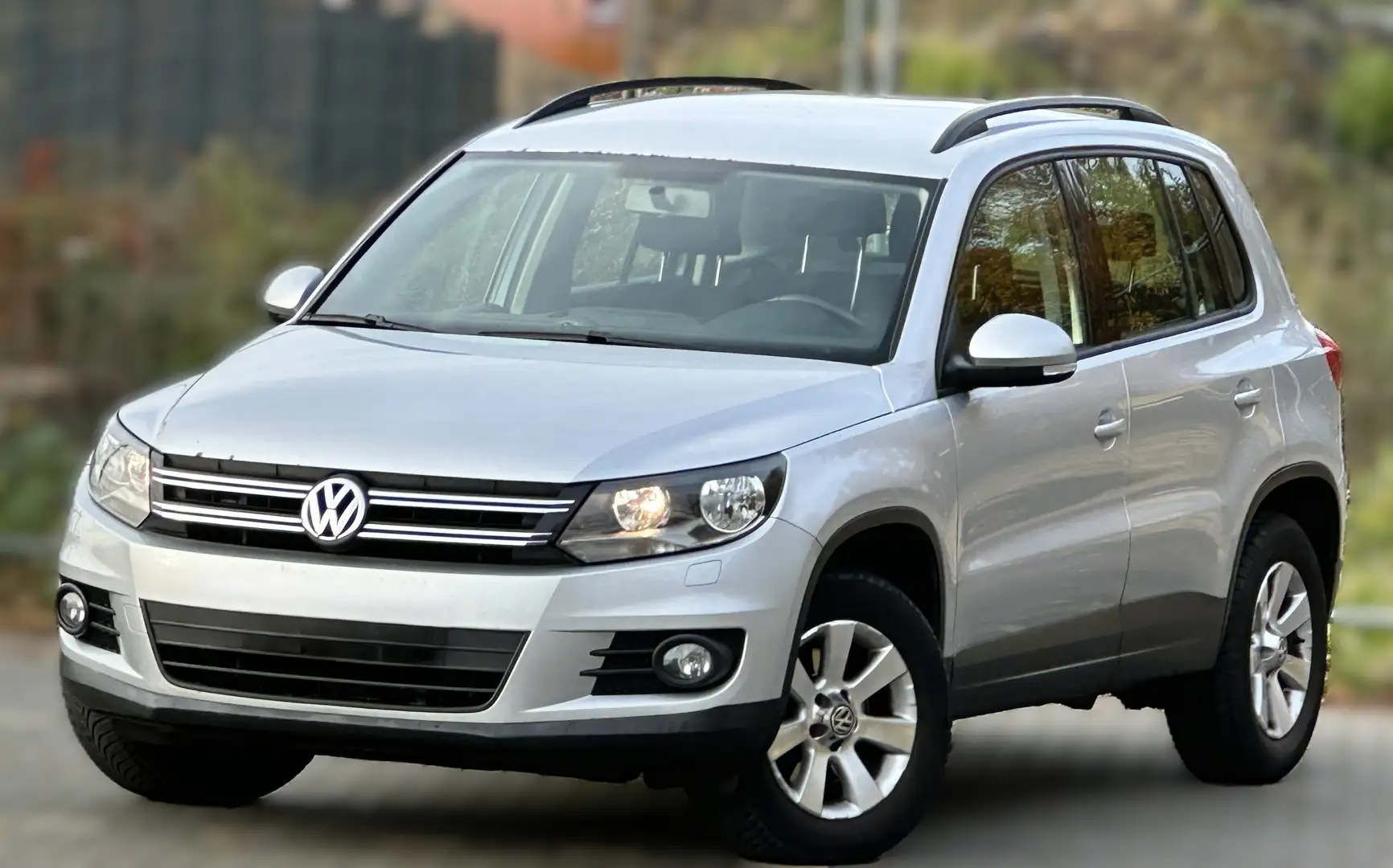 Volkswagen Tiguan Trend & Fun BMT AHK // SHZ// Tempomat Grau - 2