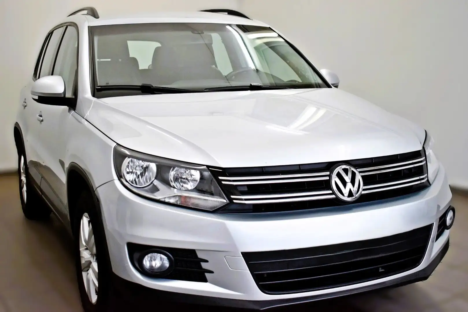 Volkswagen Tiguan Trend & Fun BMT AHK // SHZ// Tempomat Gris - 1