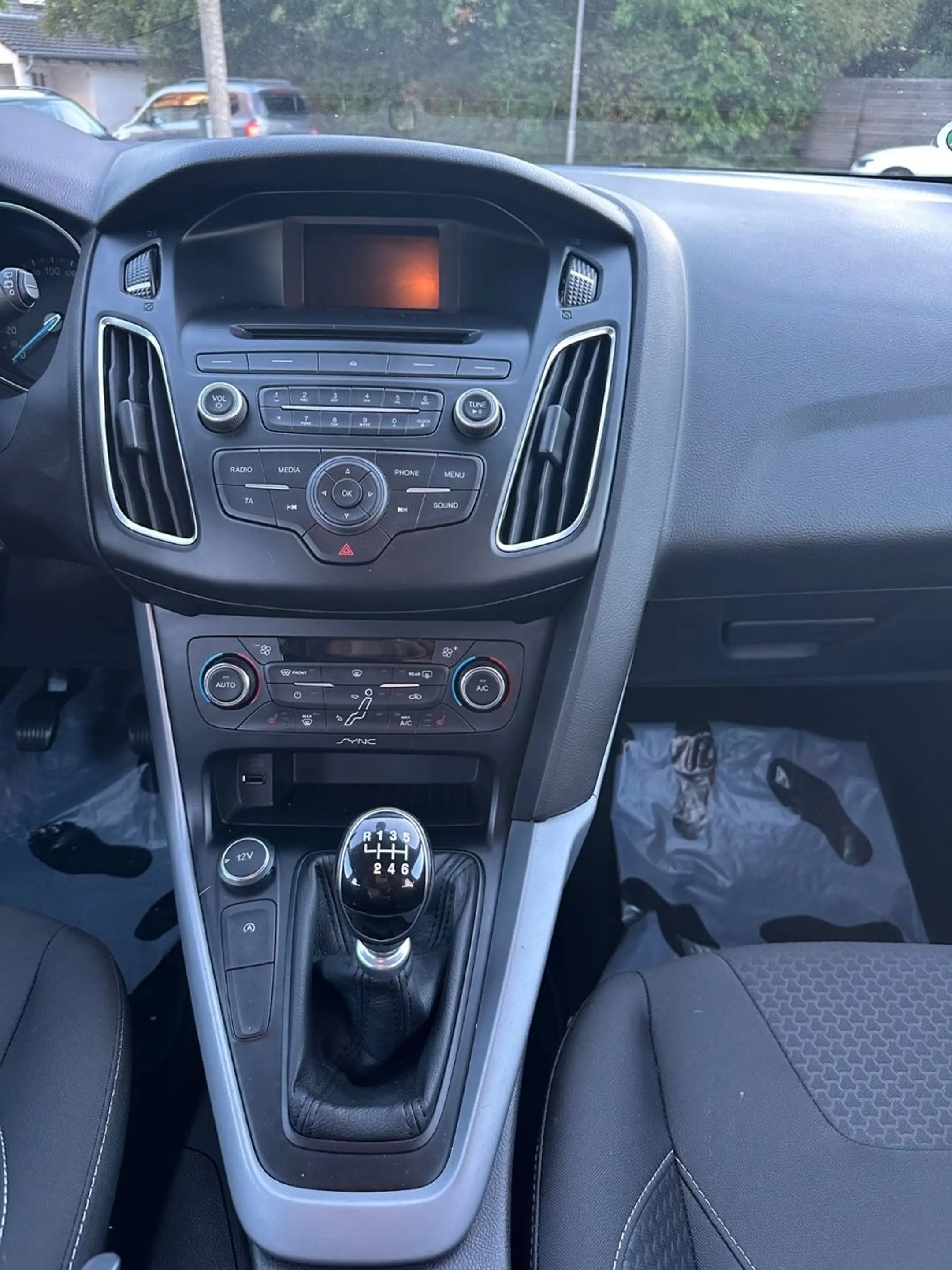 Ford Focus Turnier Sport — photo 11
