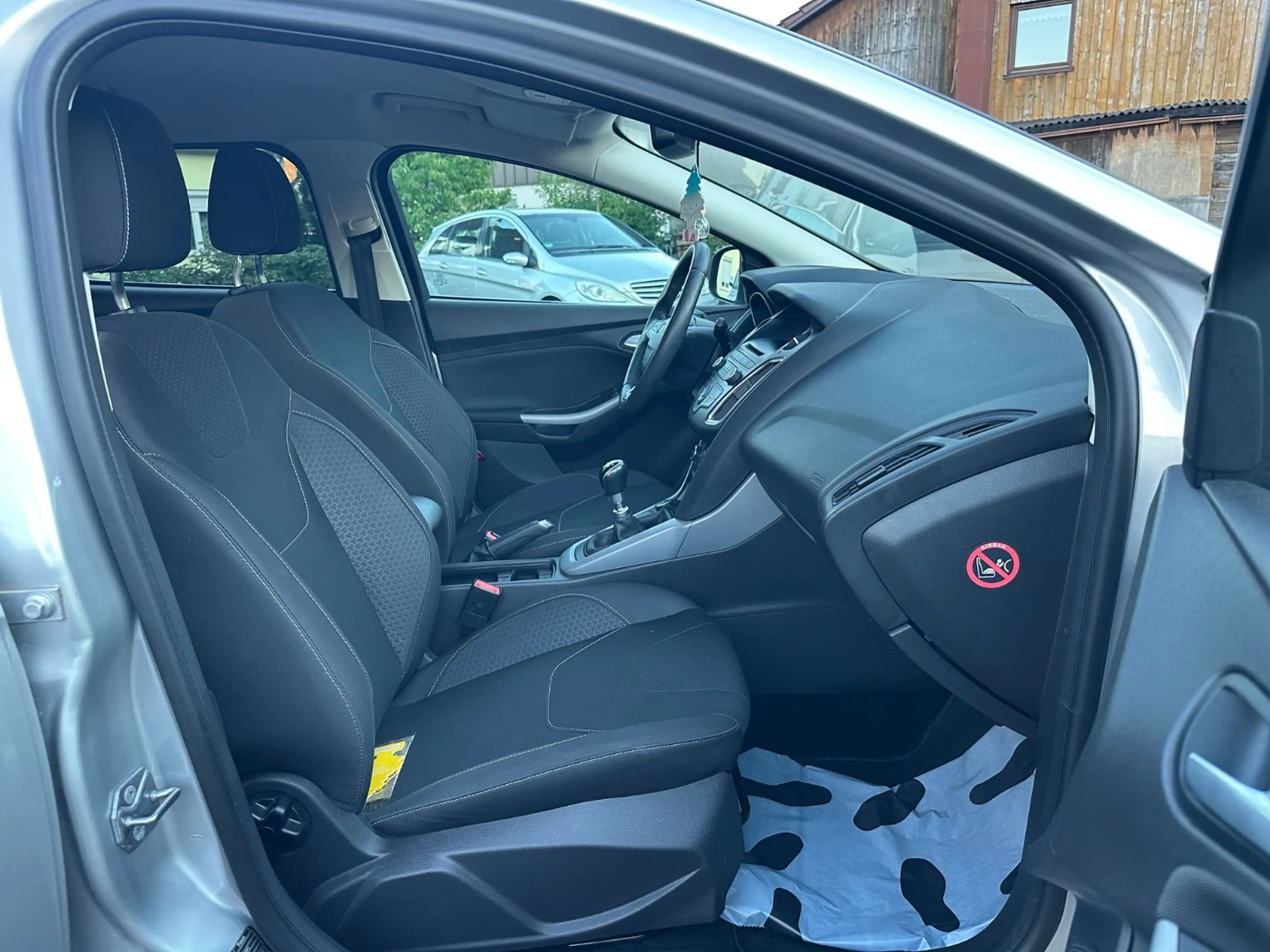 Ford Focus Turnier Sport — photo 13
