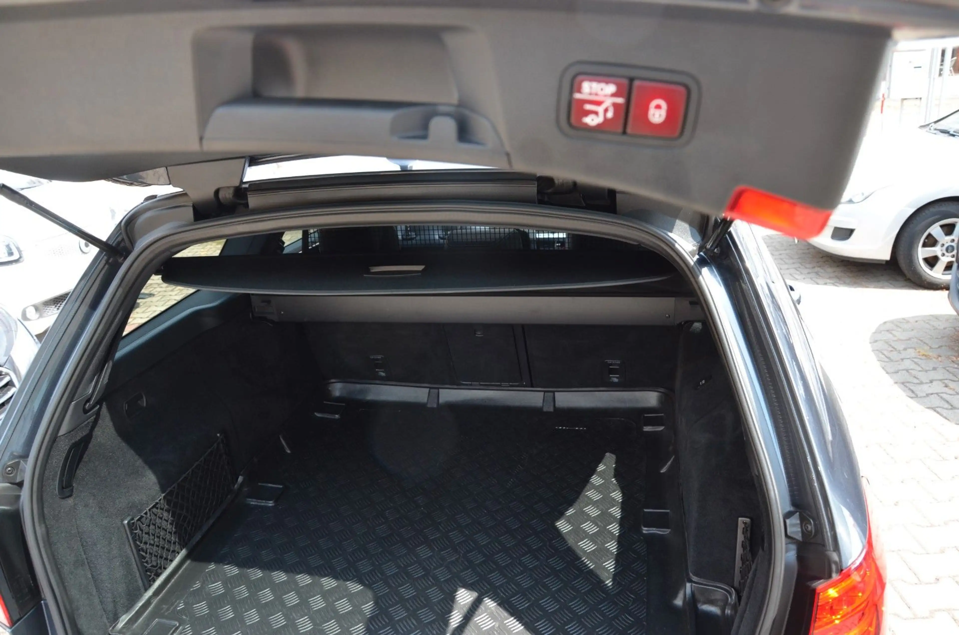 Mercedes-Benz E 63 AMG E 63 S AMG 4Matic Voll Ausstattung Sehr Sauber — photo 13