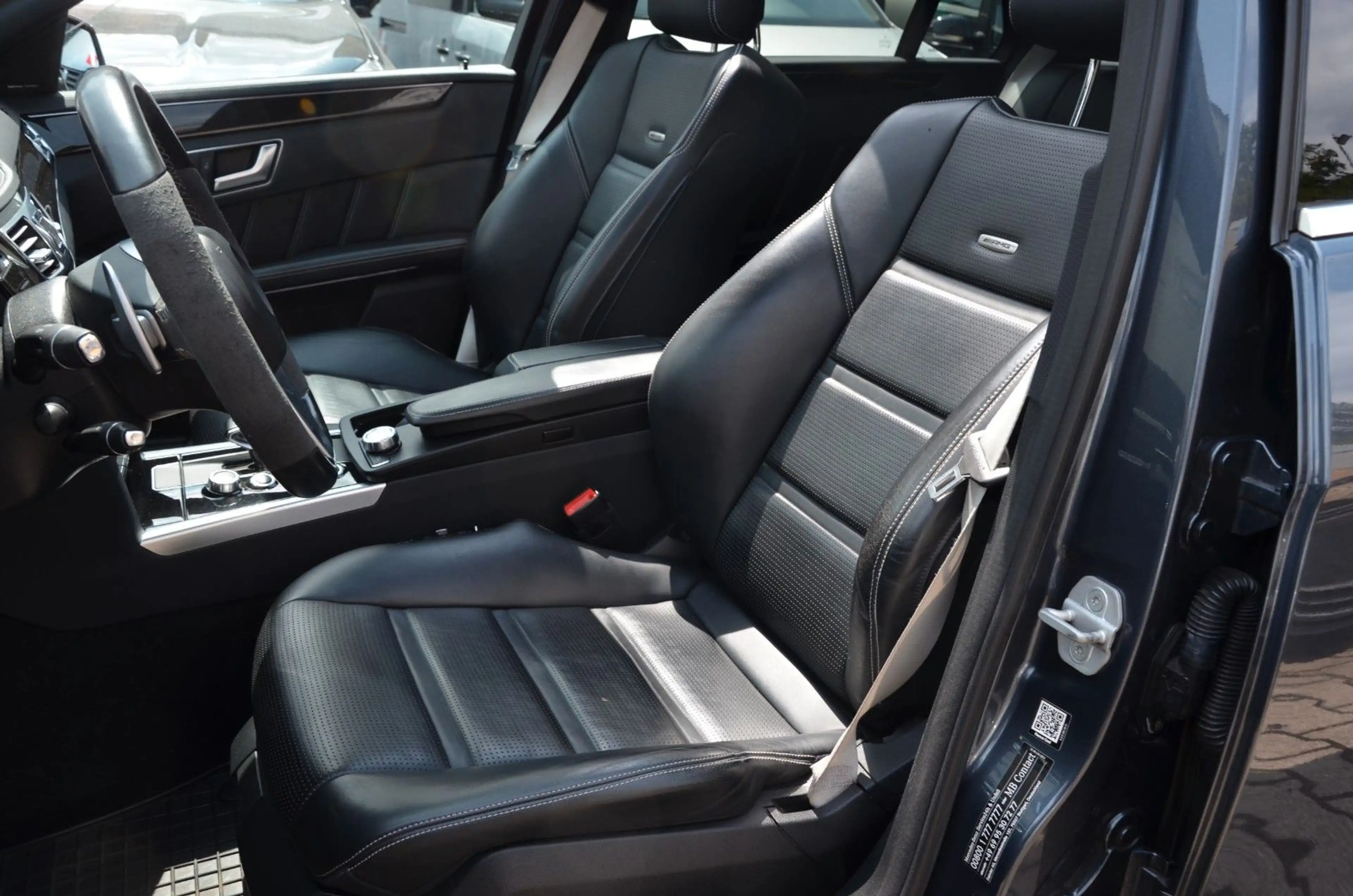 Mercedes-Benz E 63 AMG E 63 S AMG 4Matic Voll Ausstattung Sehr Sauber — photo 22