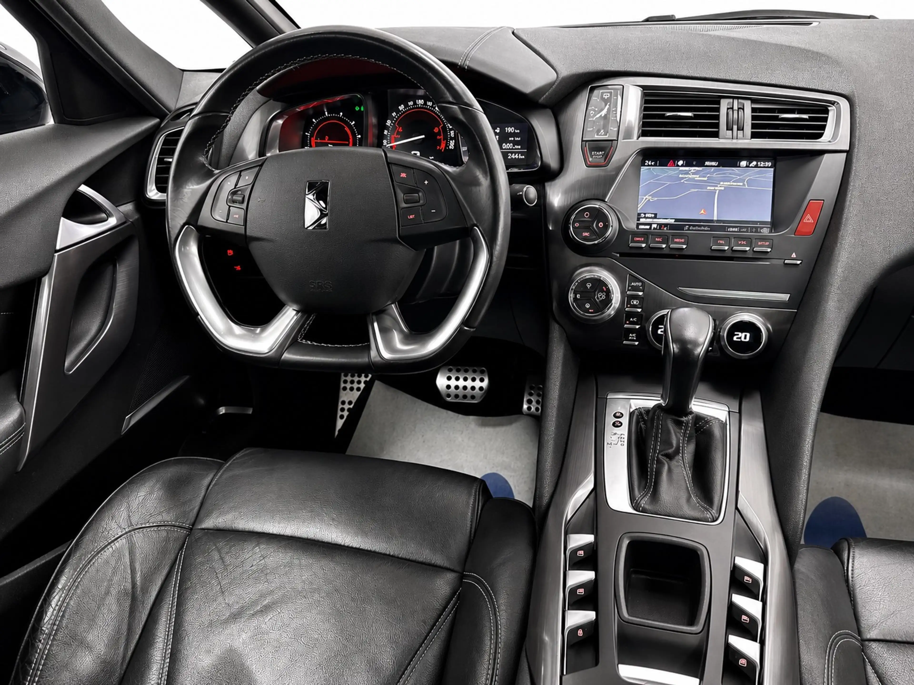 Citroen DS5 2.0 BlueHDi - GARANTIE 12 MOIS - AUTOMATIQUE - TOIT PANORAMIQUE - BI XENON - GPS - CAMERA - BLUETOOTH - — photo 8