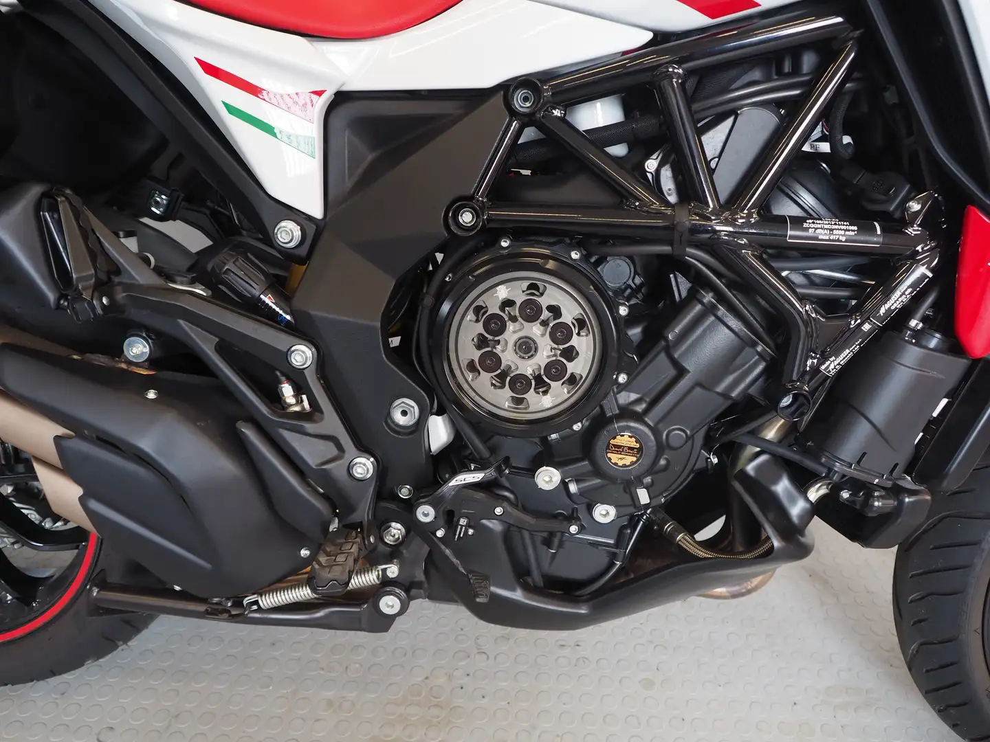 MV Agusta Turismo Veloce 800 RC Rosso - 2