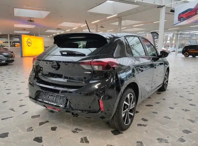 Opel Corsa view 8