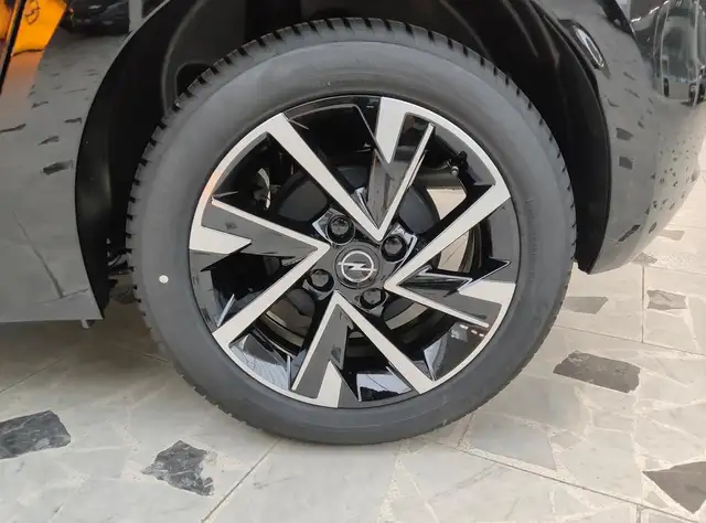 Opel Corsa view 5