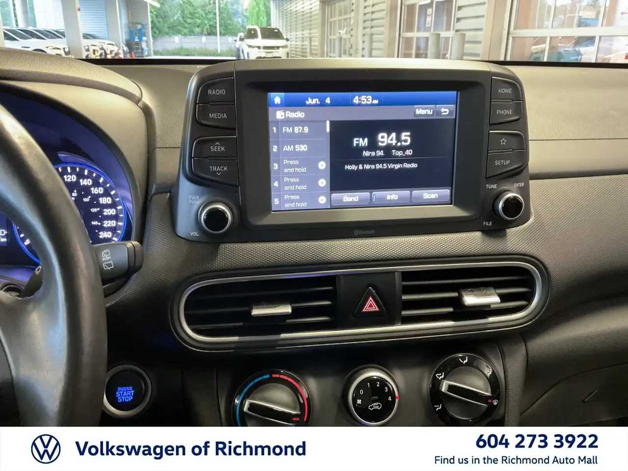 Hyundai KONA снимка Hyundai KONA