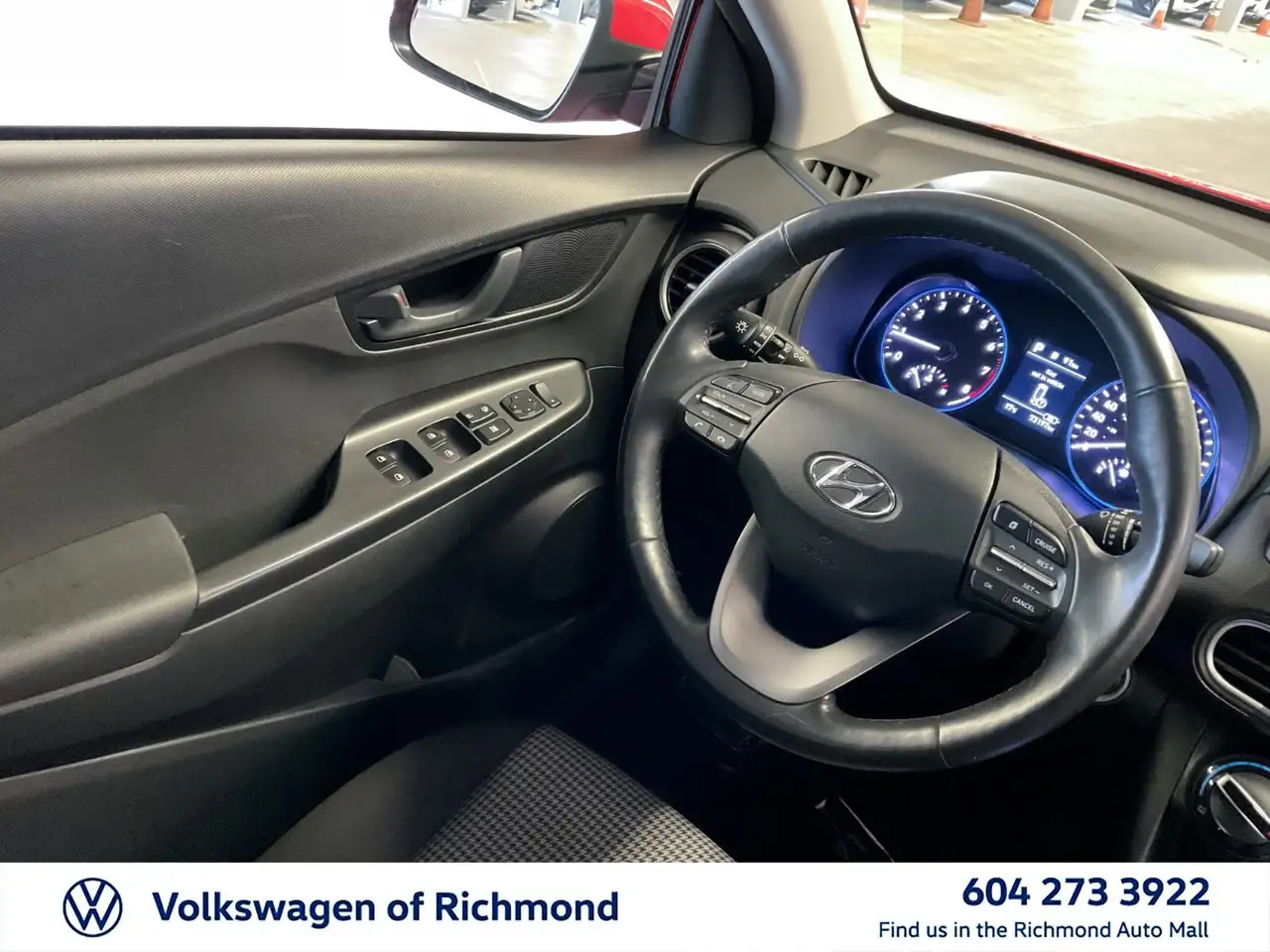Hyundai KONA снимка Hyundai KONA