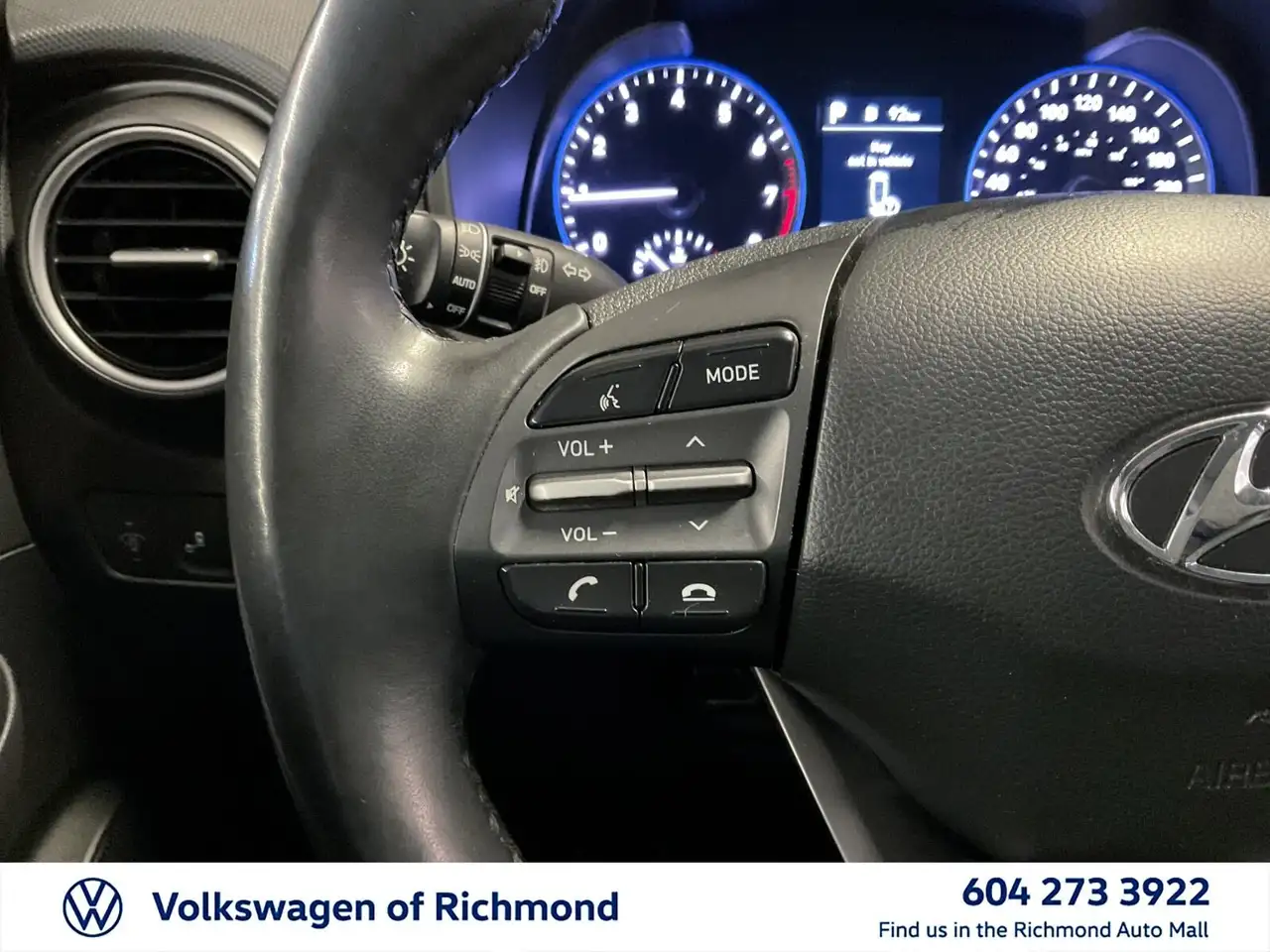 Hyundai KONA снимка Hyundai KONA