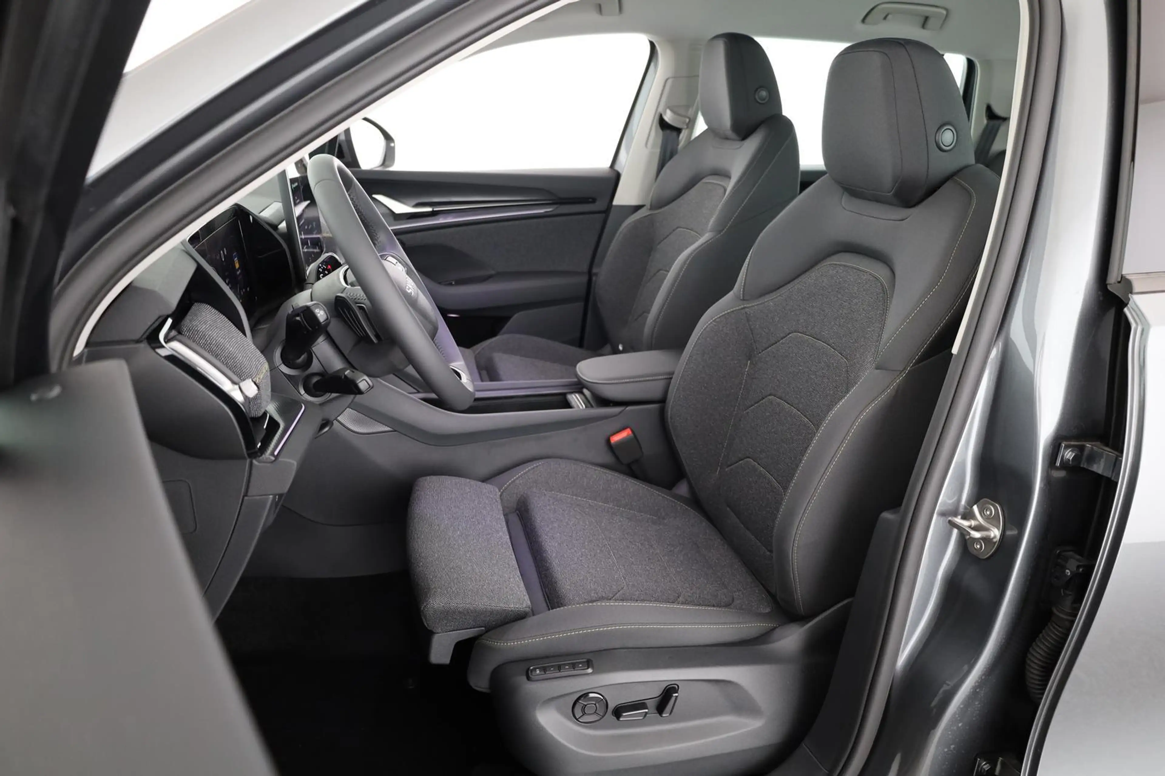 Skoda Kodiaq 2.0 TDI 110 kW Selection DSG Selection, AHK, Na... — photo 10