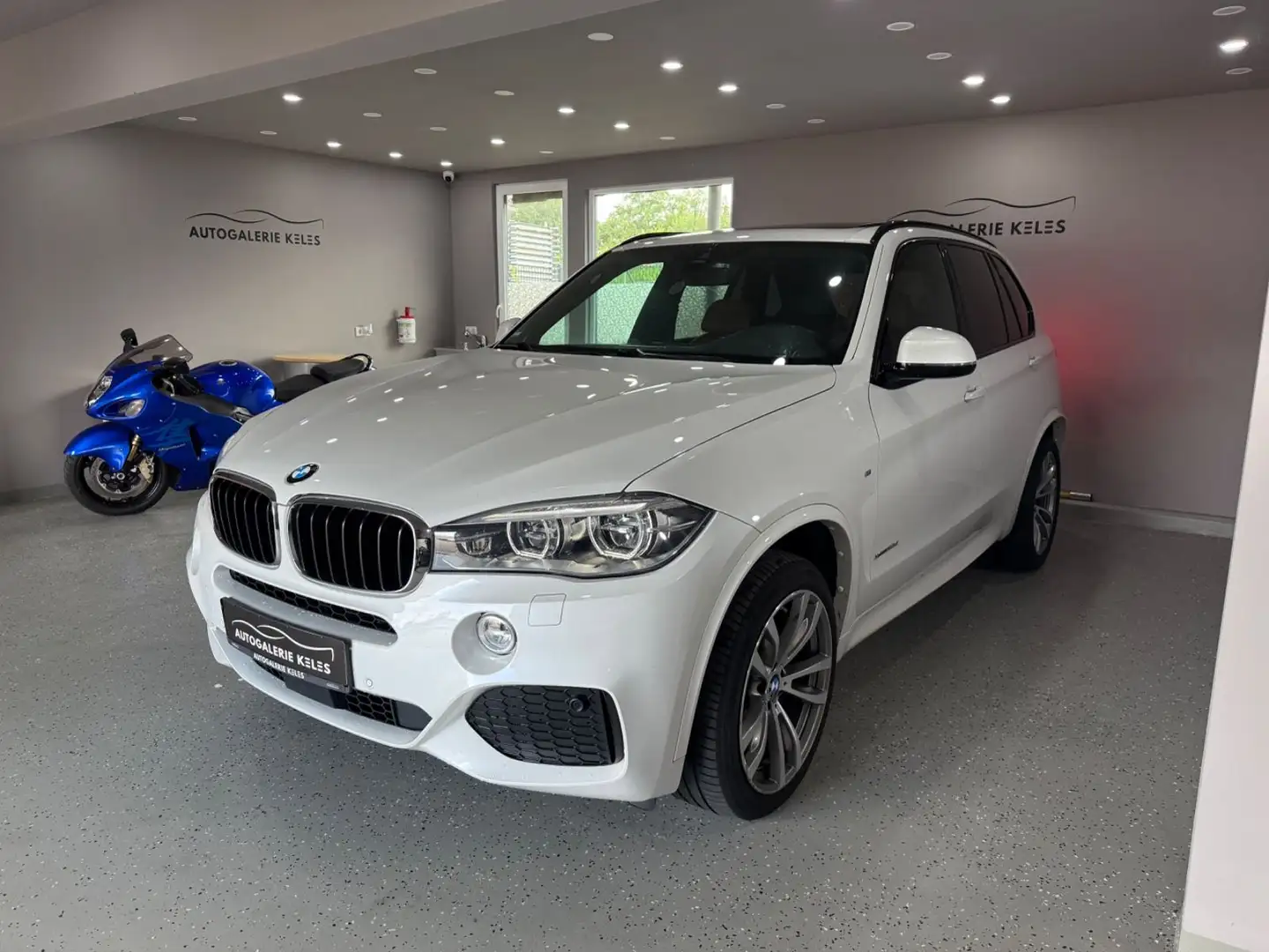 BMW X5 xDrive 30 d M-PAKET LEDER*NAVI*XEN*PANO*DIGIT Blanco - 2