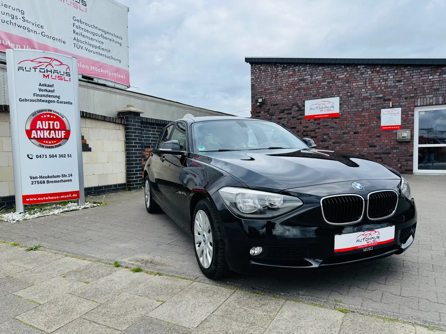 BMW 114 114 i 102 PS *  PDC * Service Neu * TÜV NEU * Negru - 1