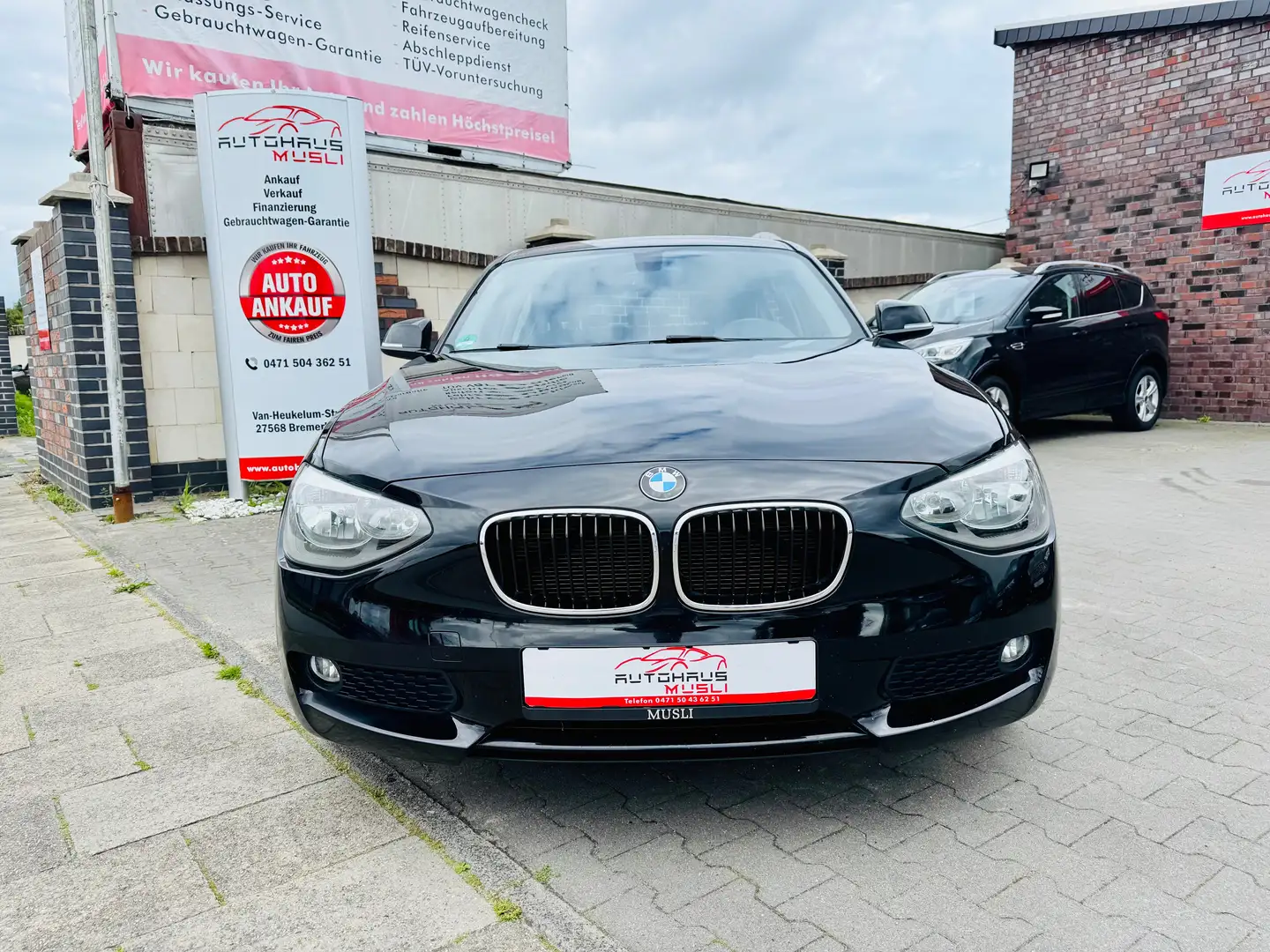 BMW 114 114 i 102 PS *  PDC * Service Neu * TÜV NEU * Negru - 2