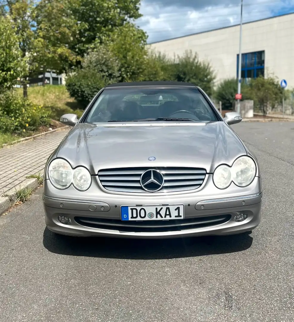 Mercedes-Benz CLK 200 Cabrio im Top Zustand*Automatik* Grau - 2