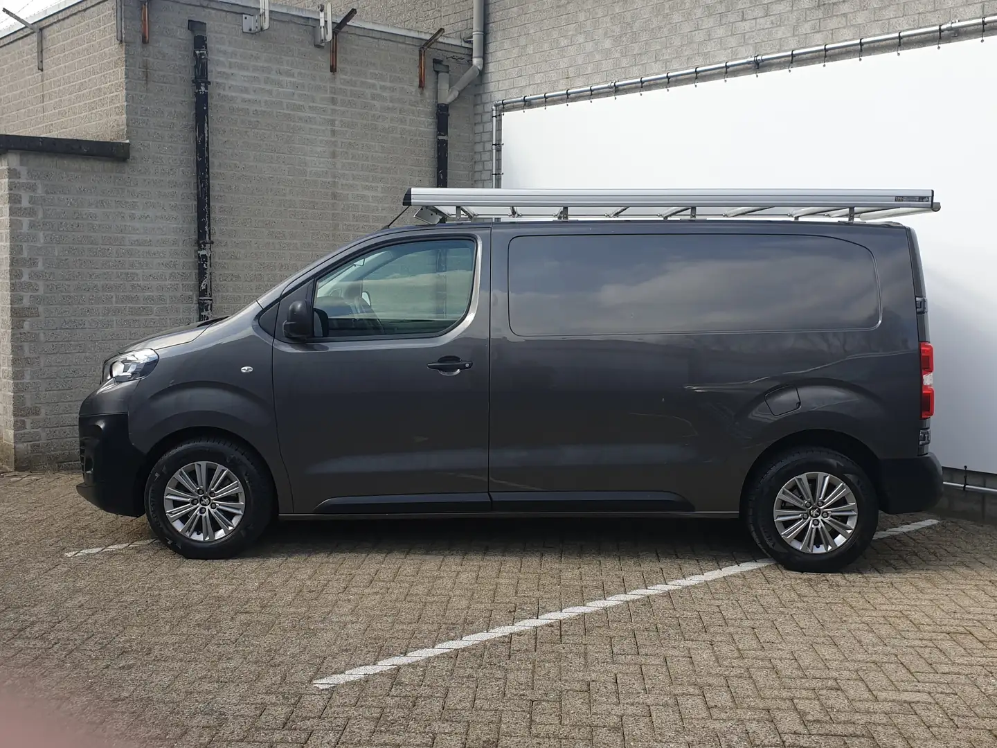 Peugeot Expert 2.0 BlueHDI 120 Standard Premium | 2 zitplaatsen r Gris - 2