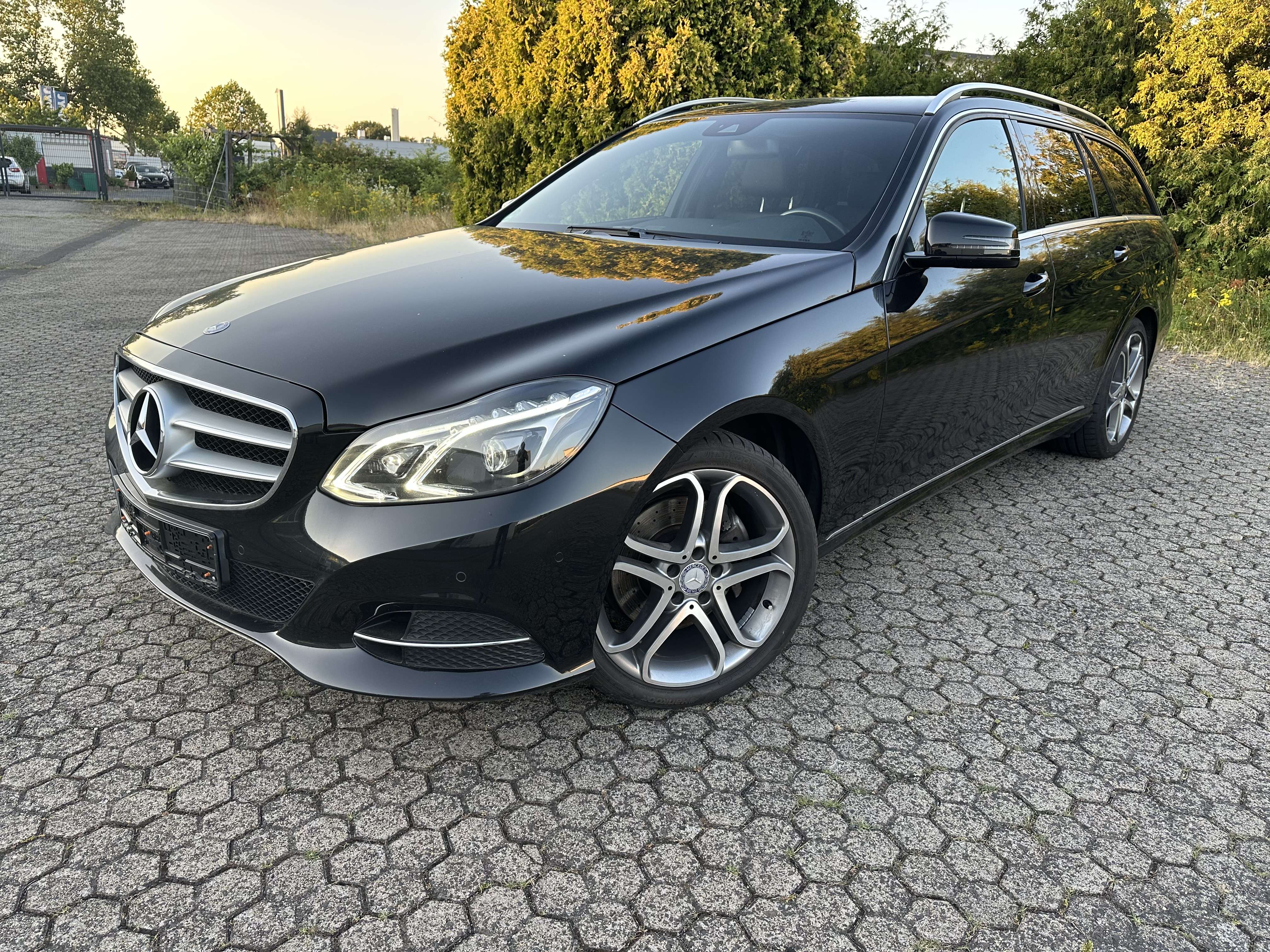 Mercedes-Benz E 220