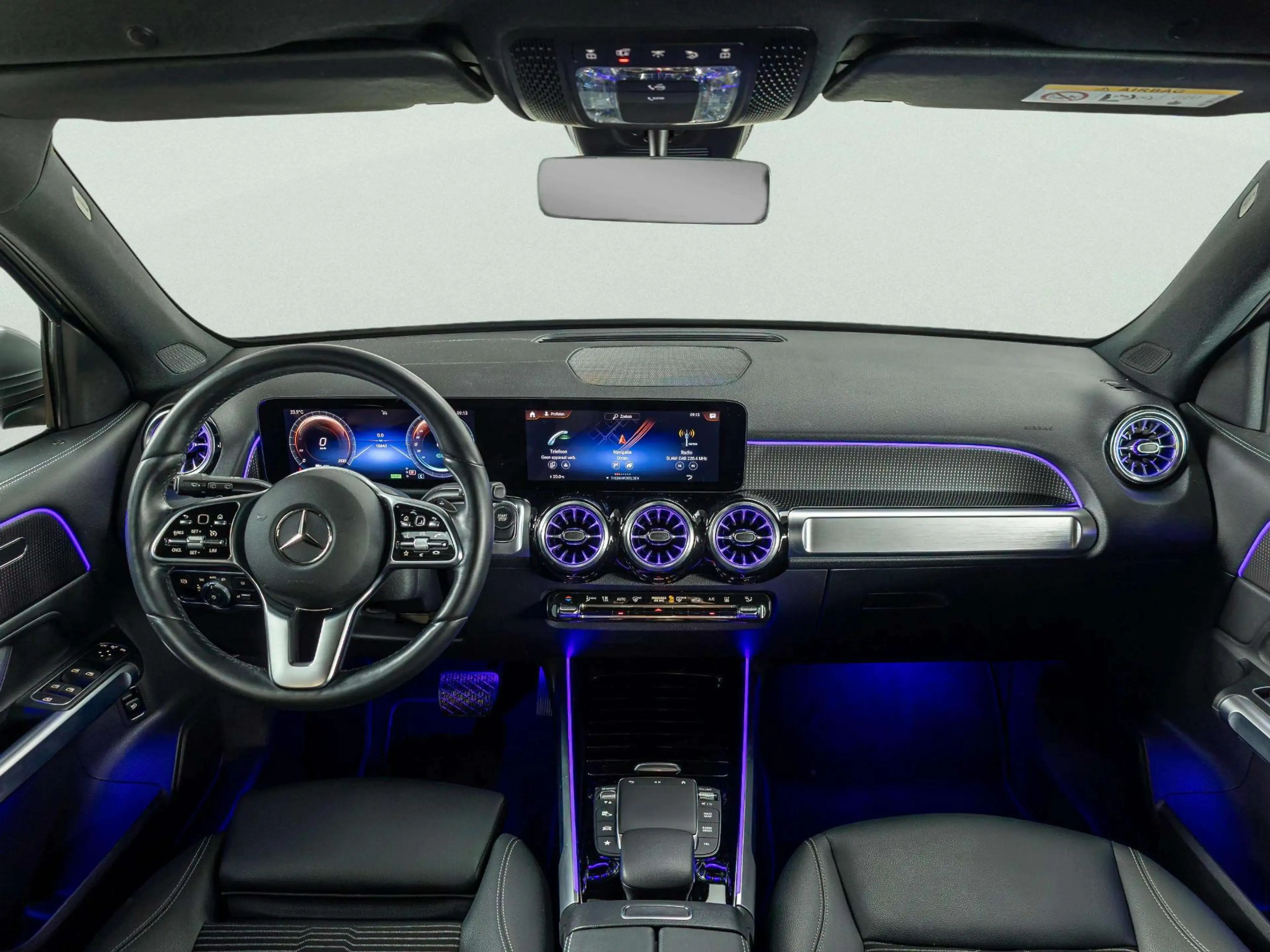 Mercedes-Benz EQB 250 Luxury Line 67 kWh — photo 12