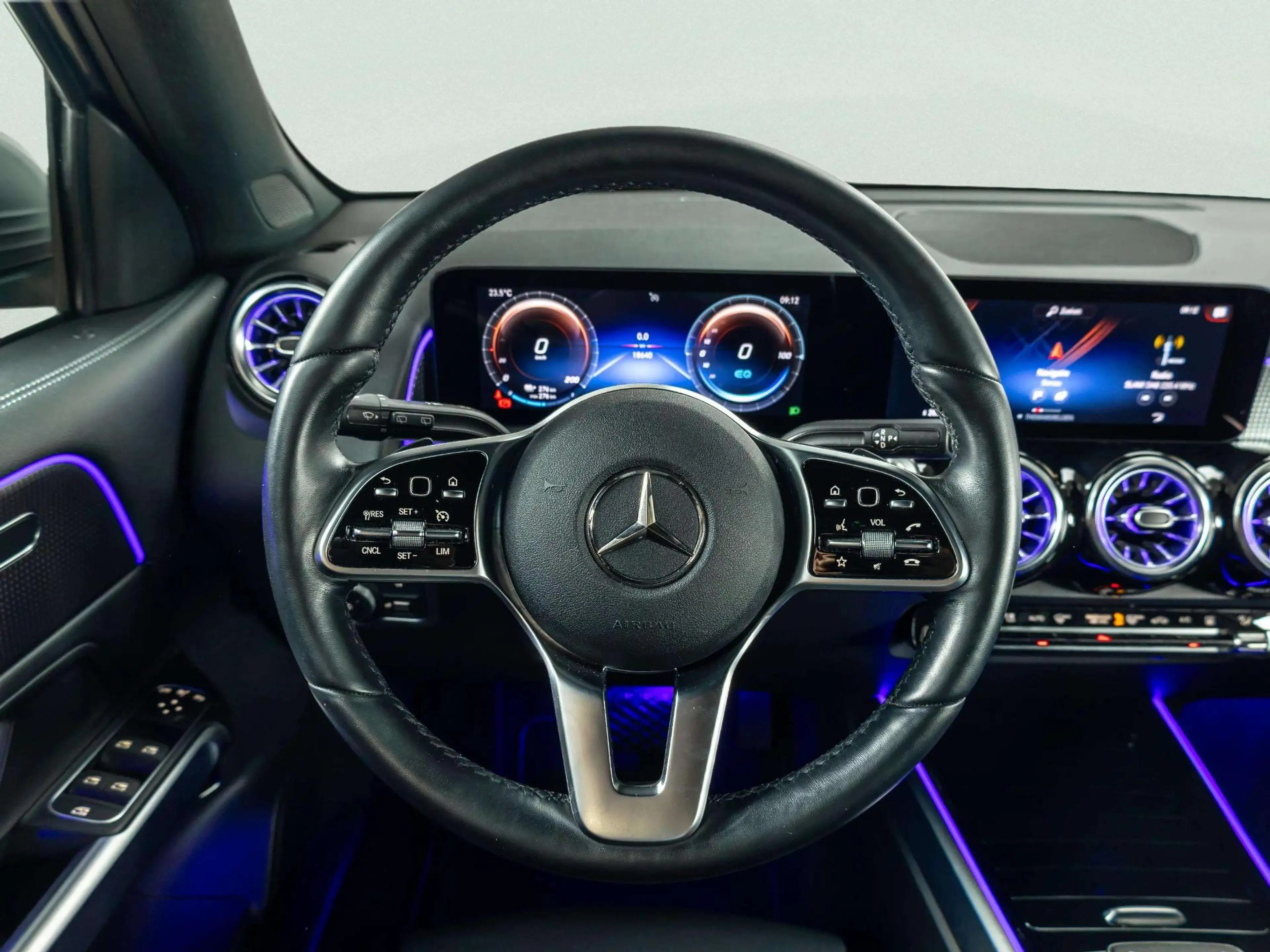 Mercedes-Benz EQB 250 Luxury Line 67 kWh — photo 14