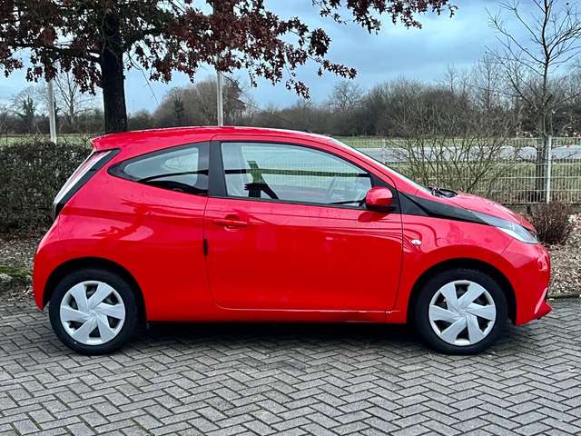 Toyota Aygo AYGO x-play / Klima / 1-Hand