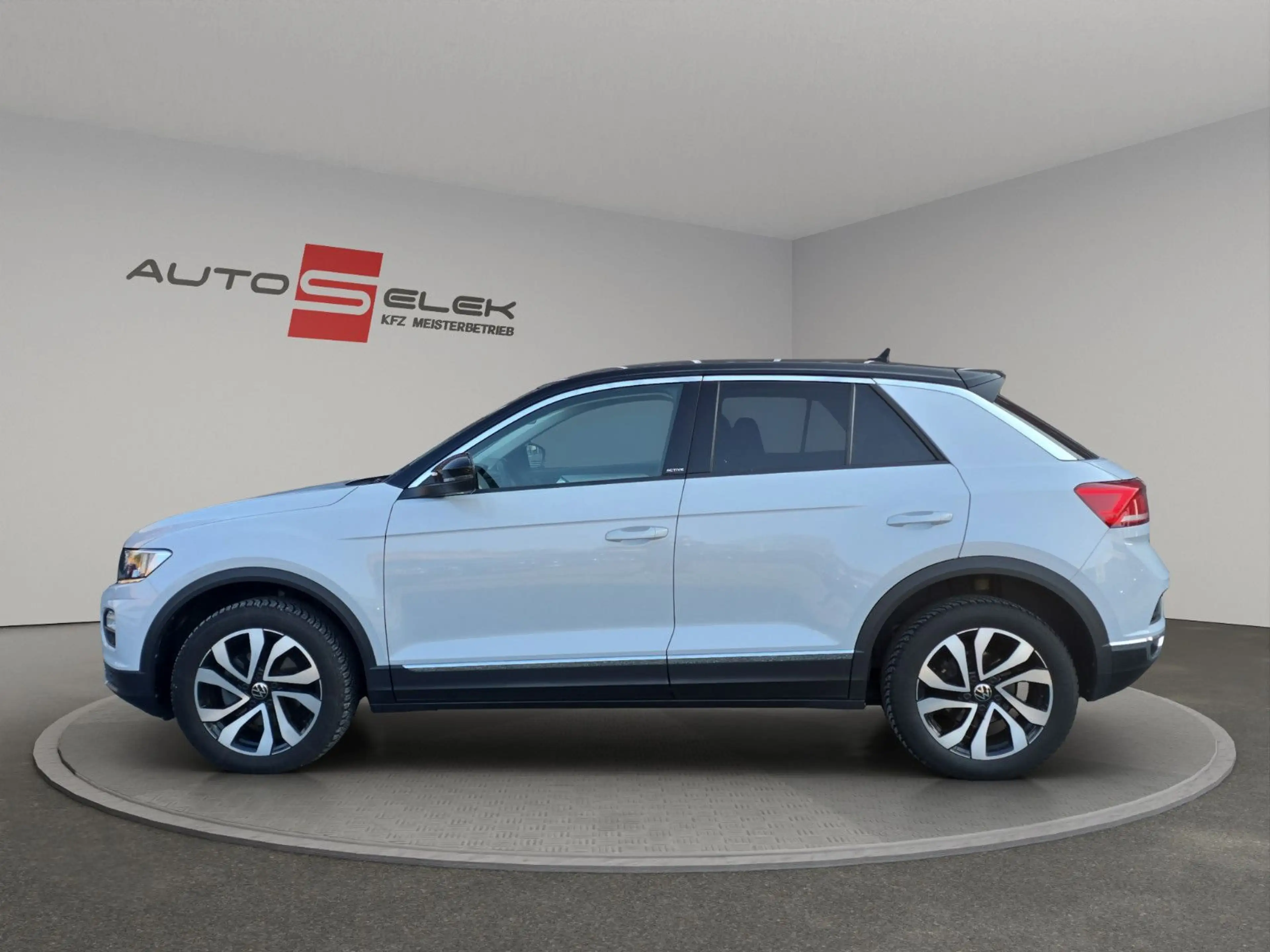 Volkswagen T-Roc Active+NAVI+TEMPOMAT+KAMERA+PDC — photo 2