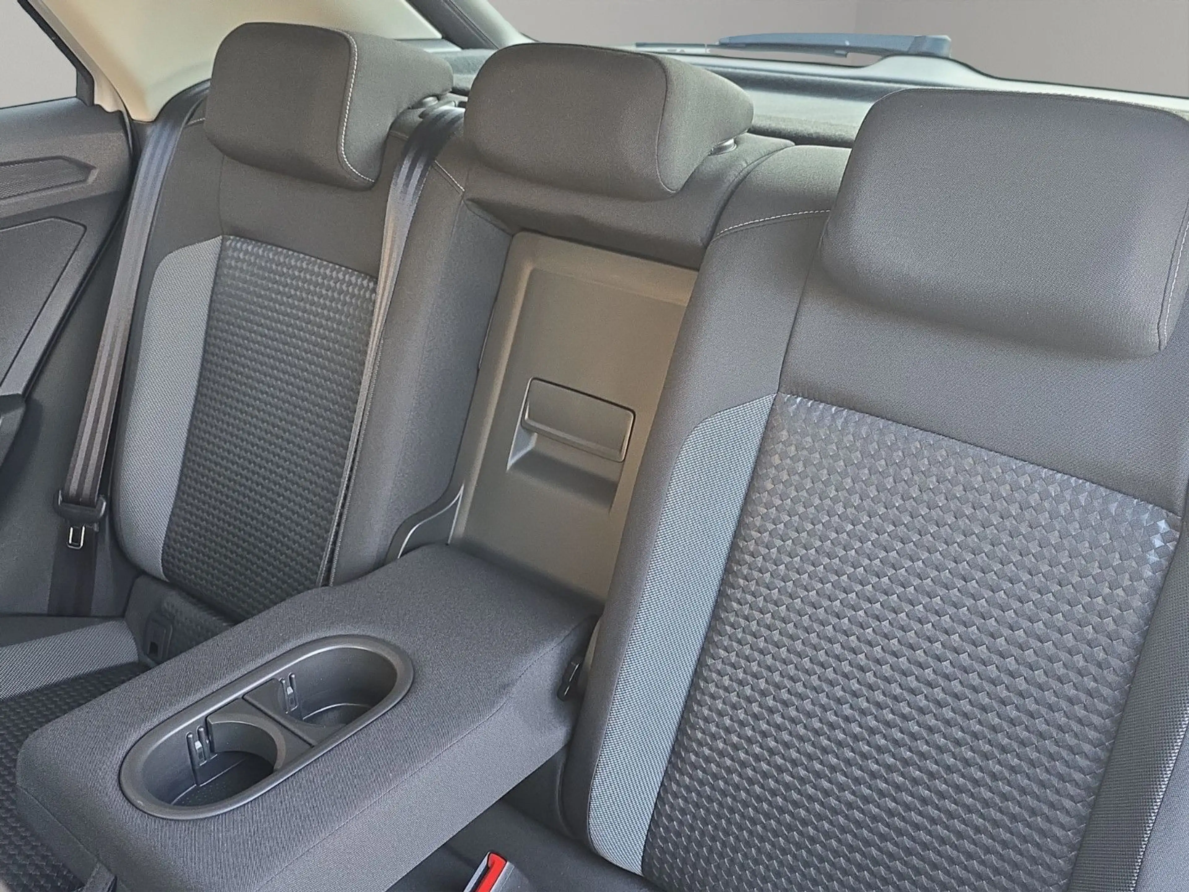 Volkswagen T-Roc Active+NAVI+TEMPOMAT+KAMERA+PDC — photo 12